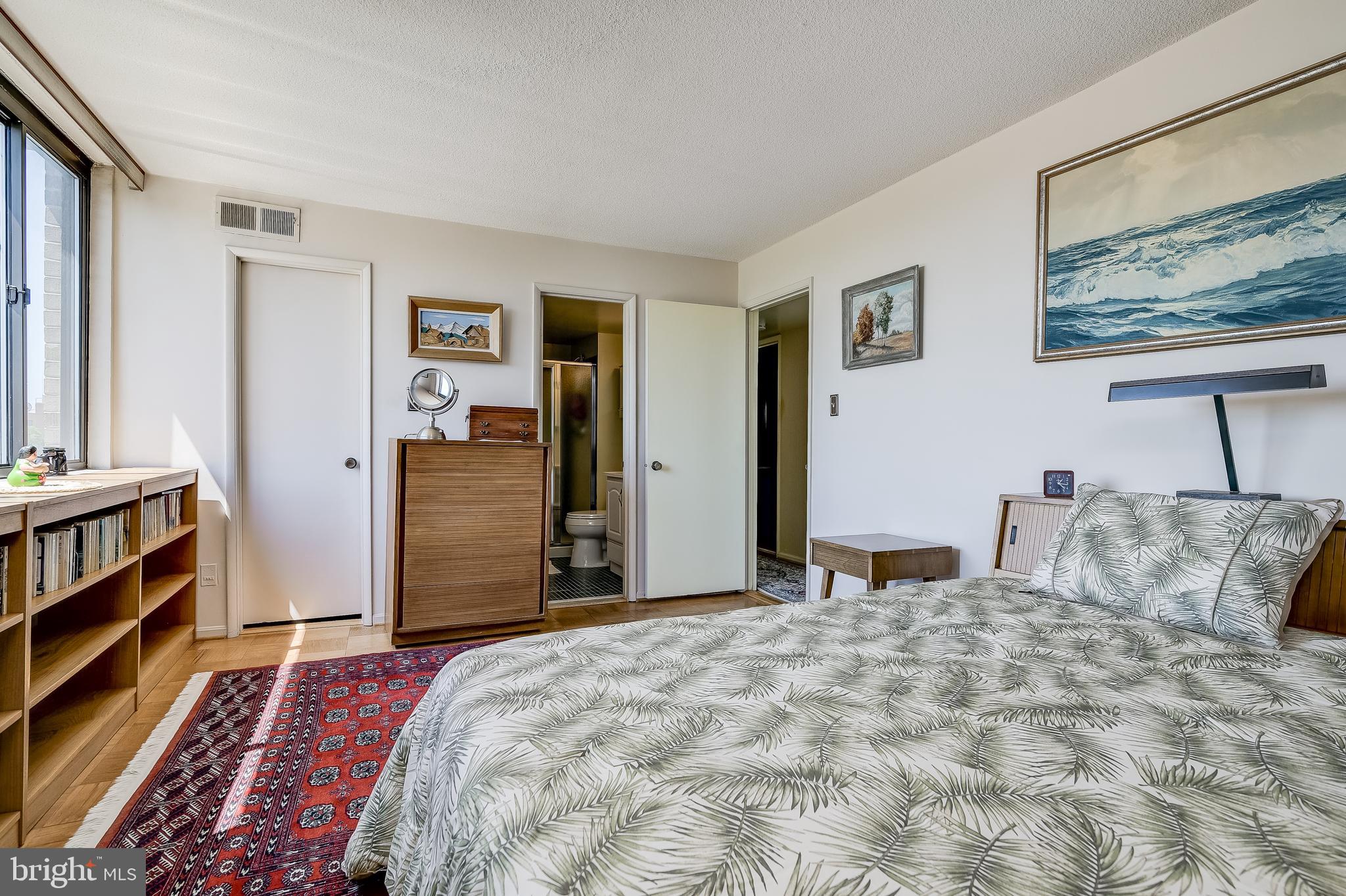 AMERICANA CENTRE - Residential