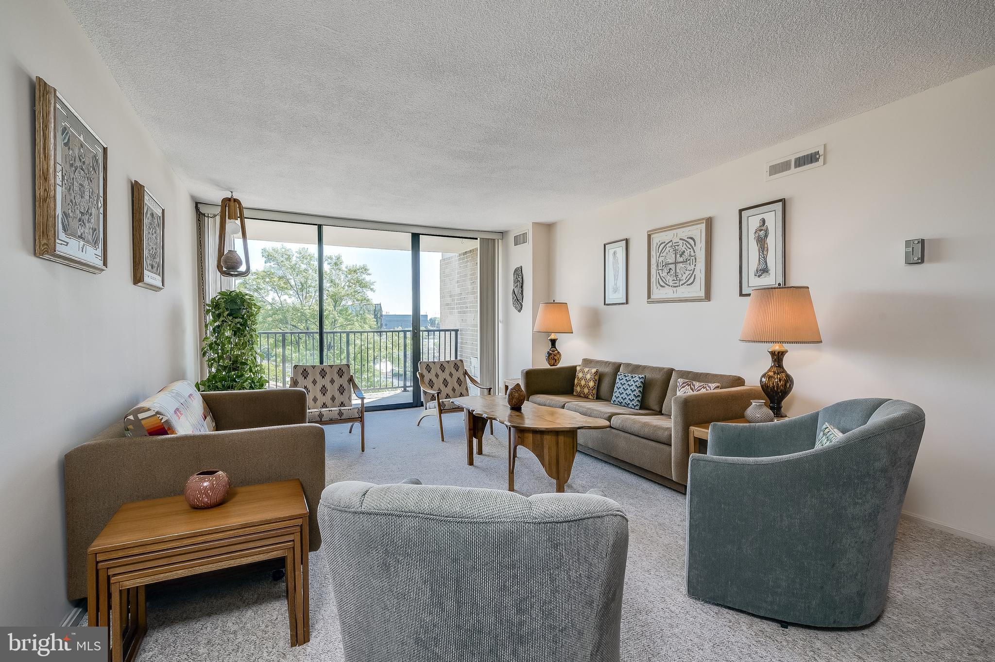 AMERICANA CENTRE - Residential