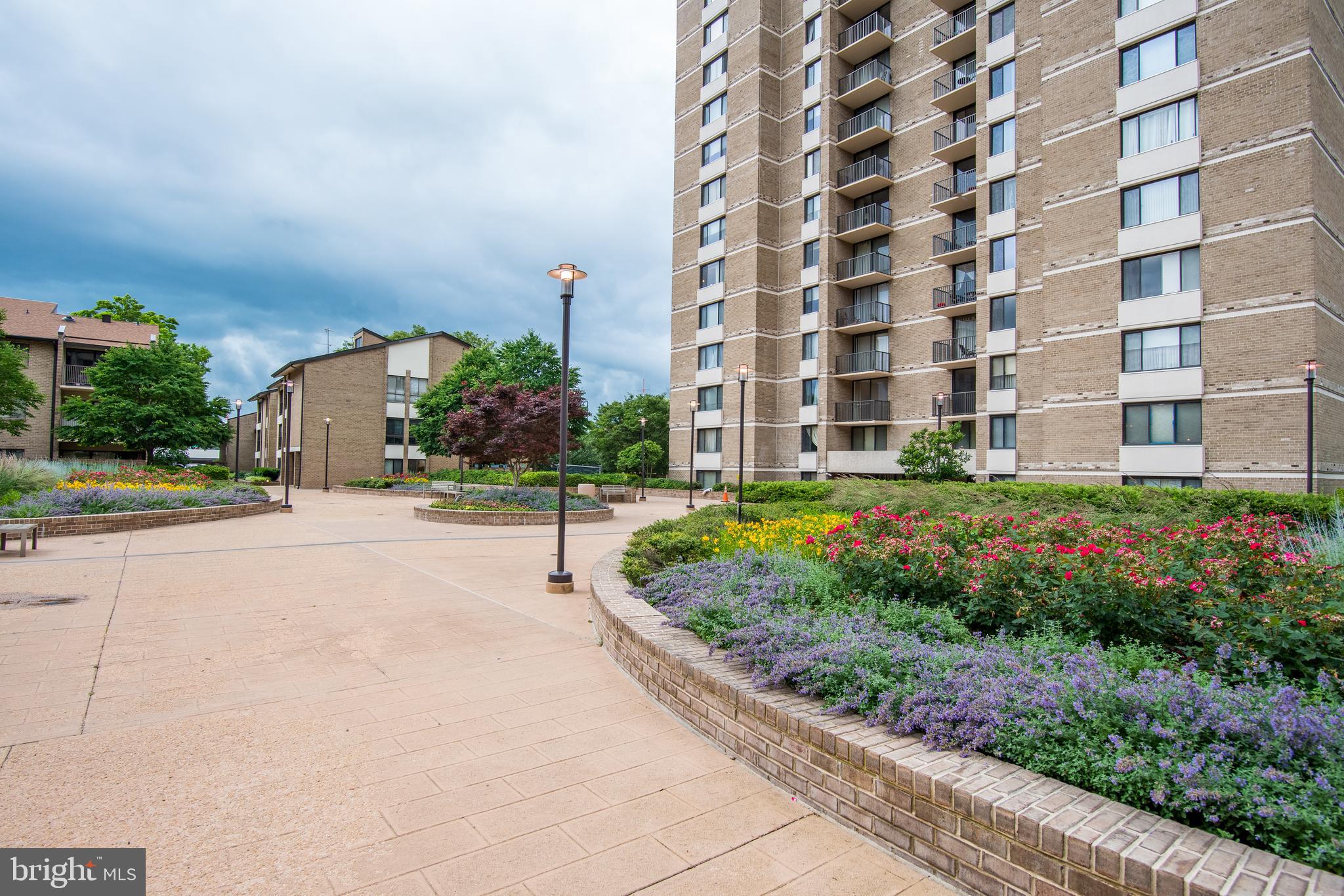 AMERICANA CENTRE - Residential