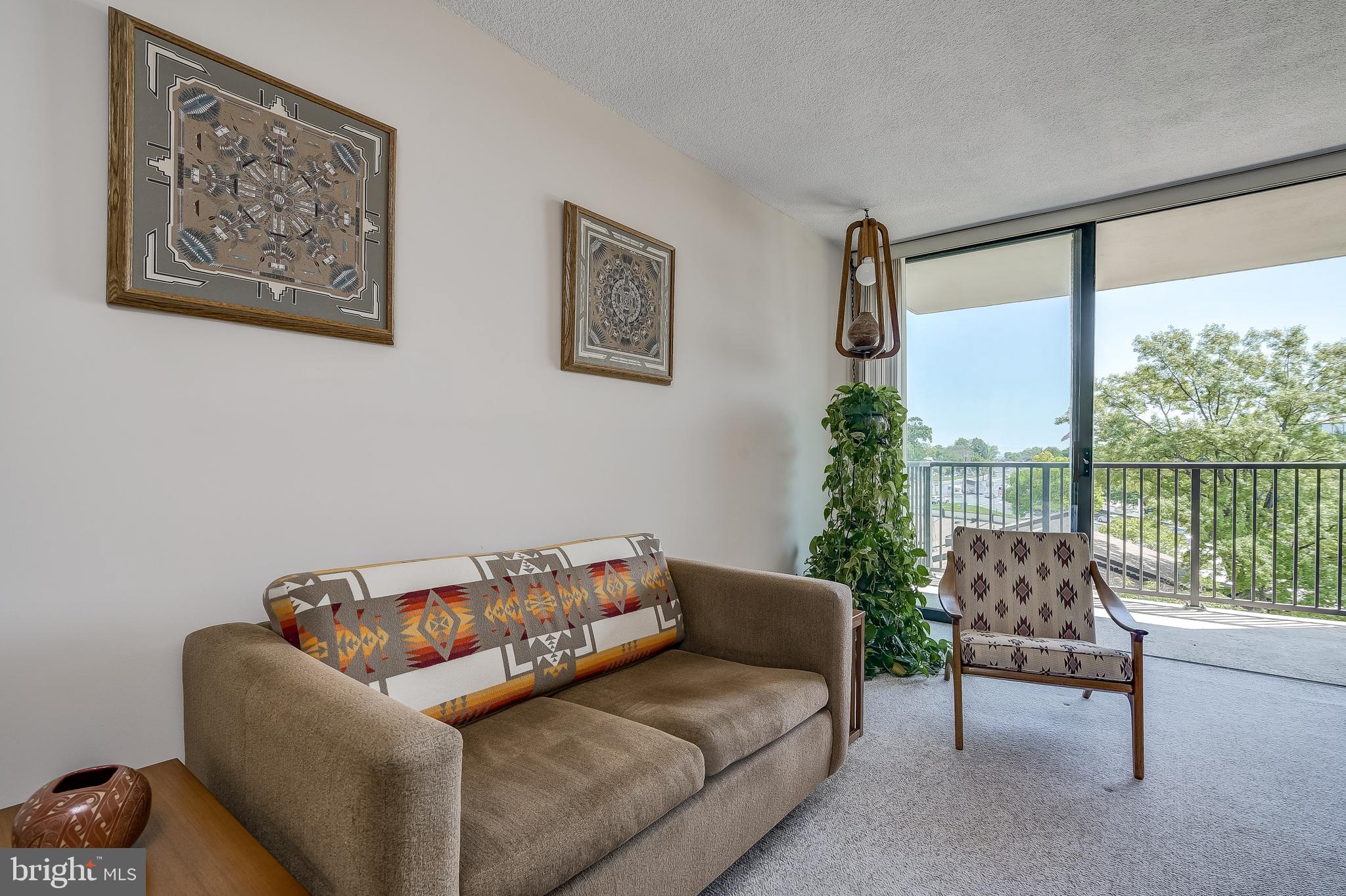 AMERICANA CENTRE - Residential