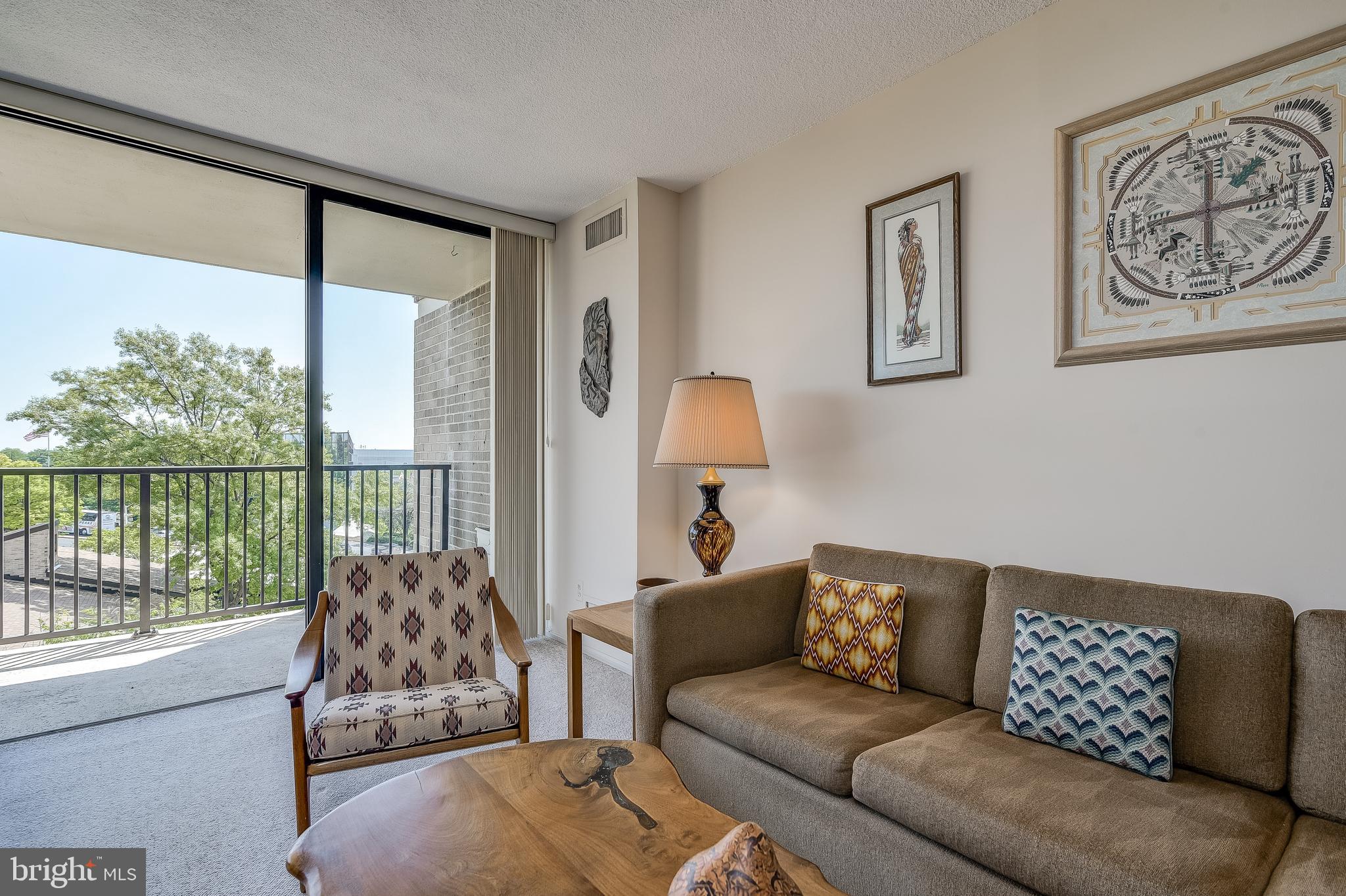 AMERICANA CENTRE - Residential