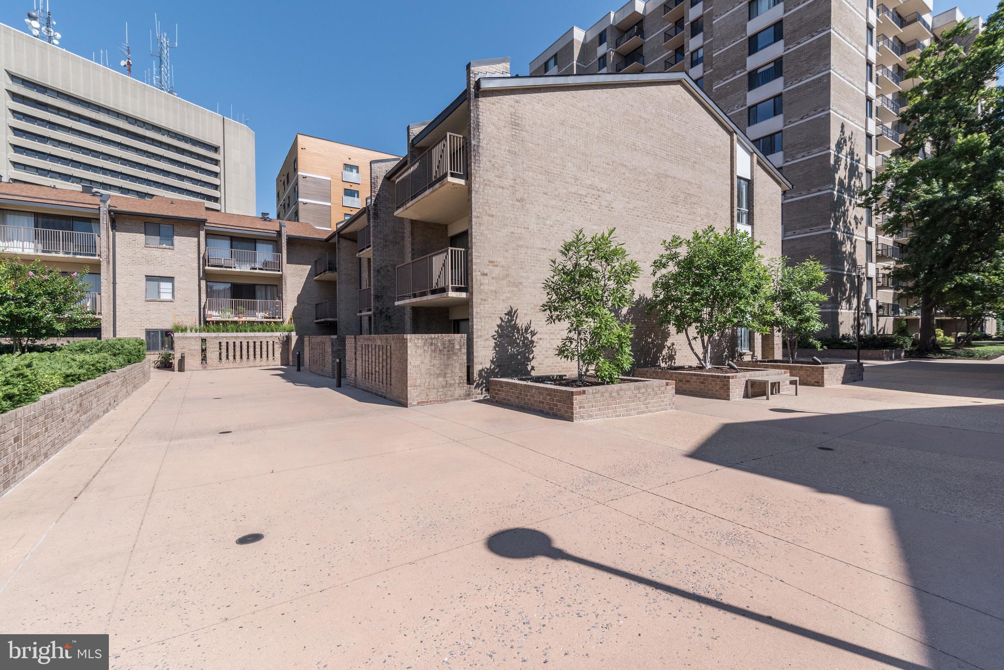 AMERICANA CENTRE - Residential