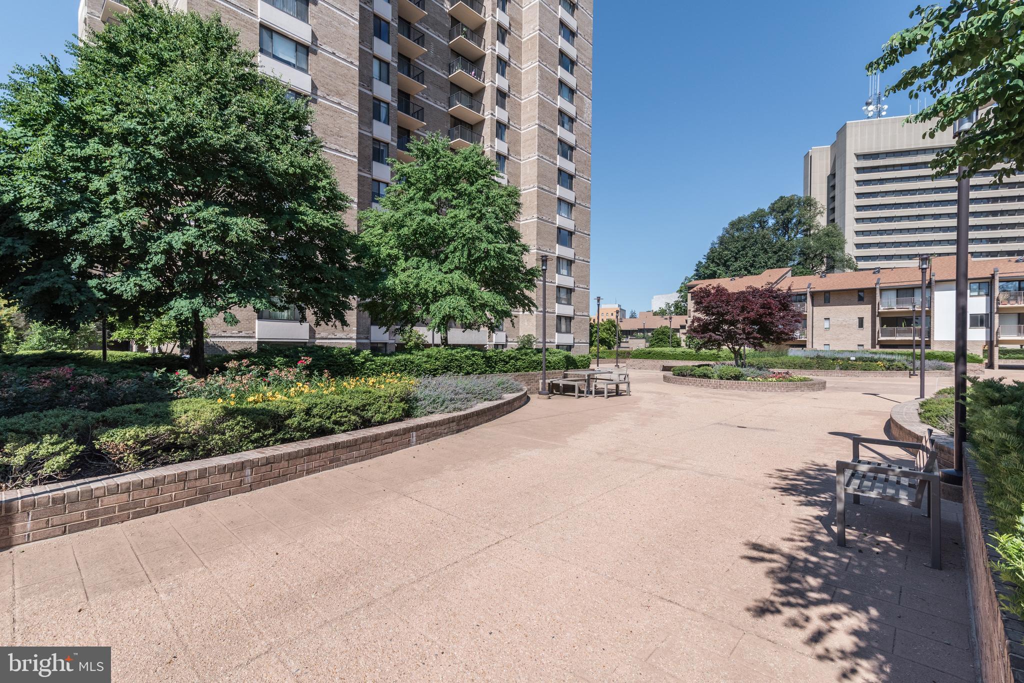 AMERICANA CENTRE - Residential