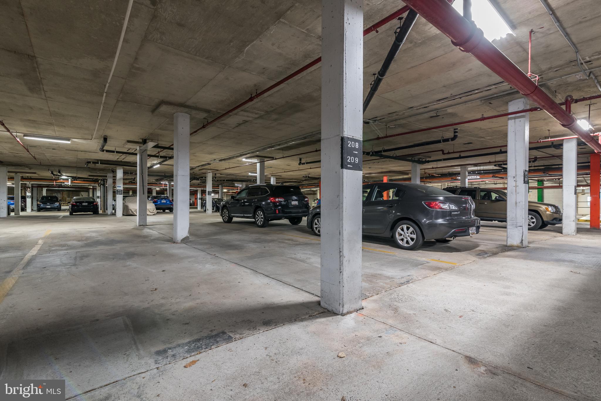 AMERICANA CENTRE - Residential