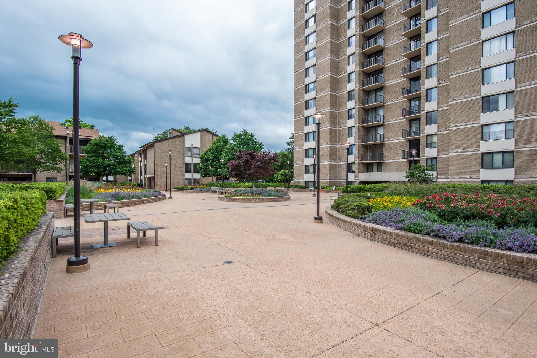 AMERICANA CENTRE - Residential