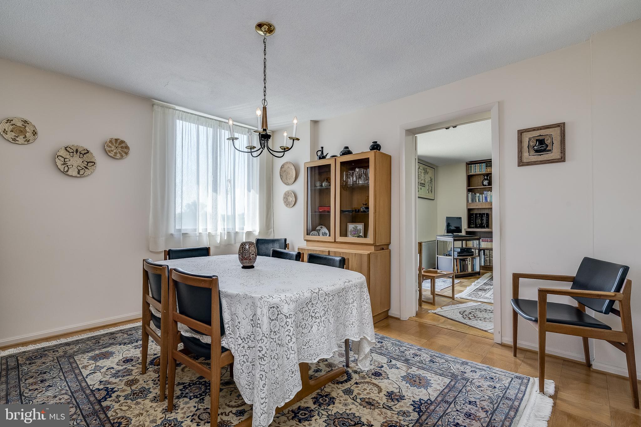 AMERICANA CENTRE - Residential