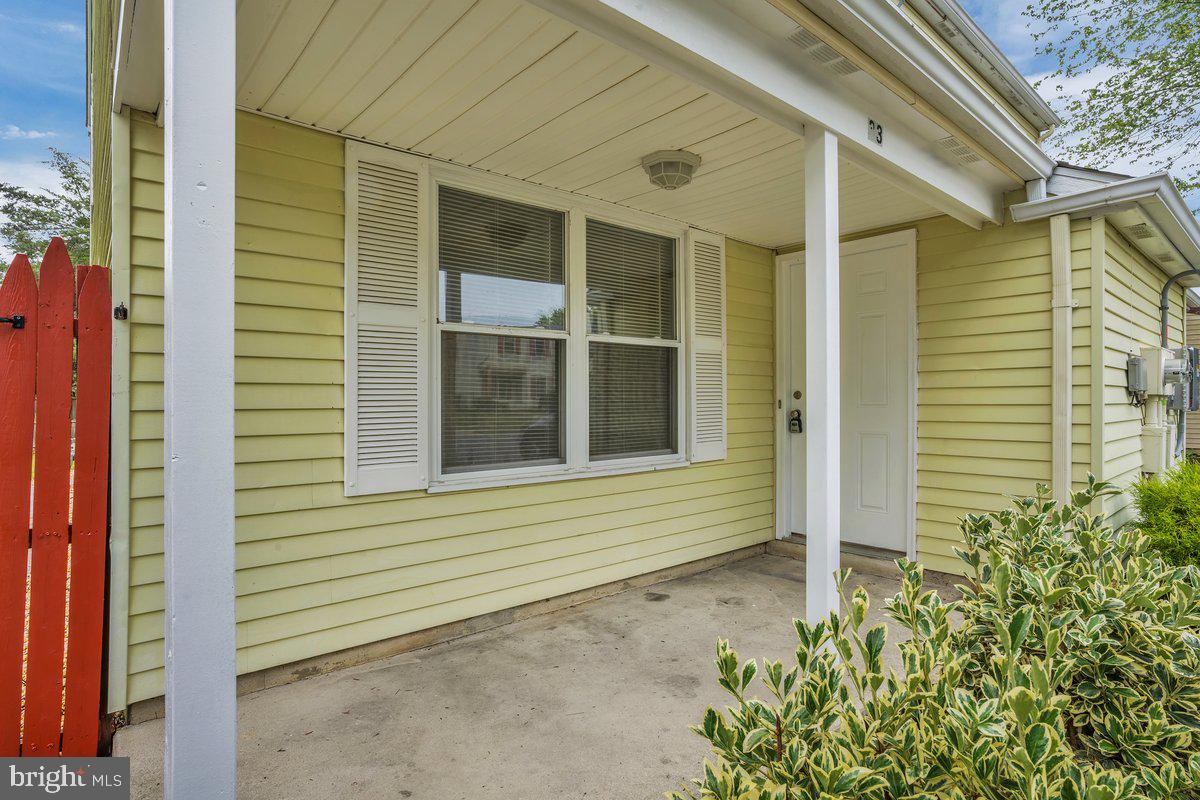 33 LIBRA LANE