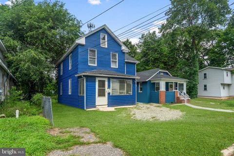 Photo of 221 Oak Street, WILLIAMSTOWN, NJ 08094 (MLS # NJGL2059538)