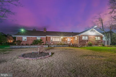 301 W Lakeshore Drive, Browns Mills, NJ MLS: NJBL2085336