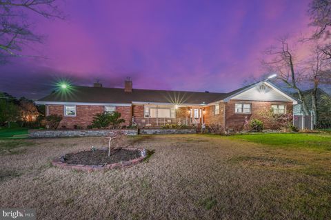 301 W LAKESHORE DRIVE BROWNS MILLS NJ 08015