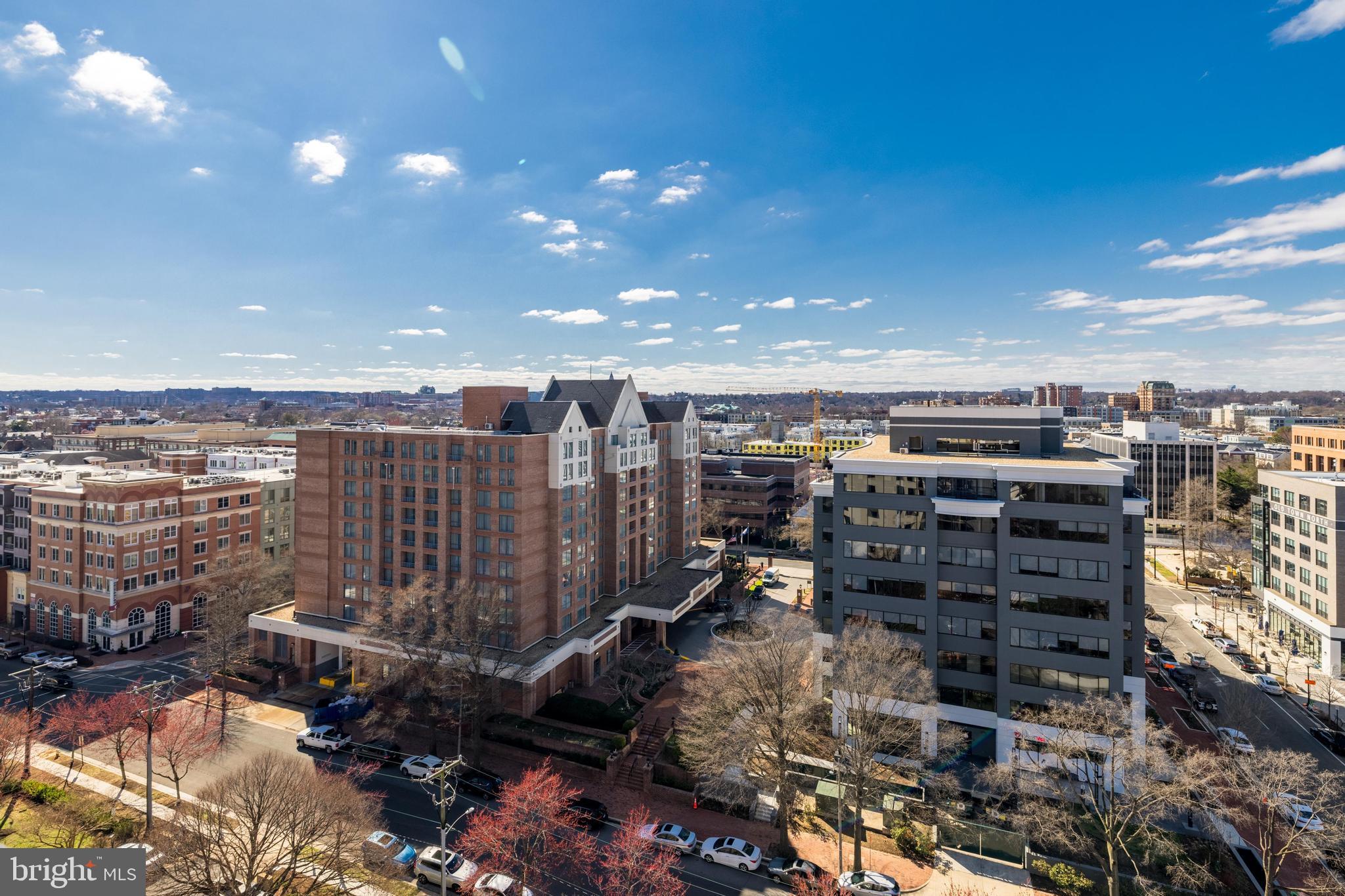 PORT ROYAL CONDOMINIUM - Residential