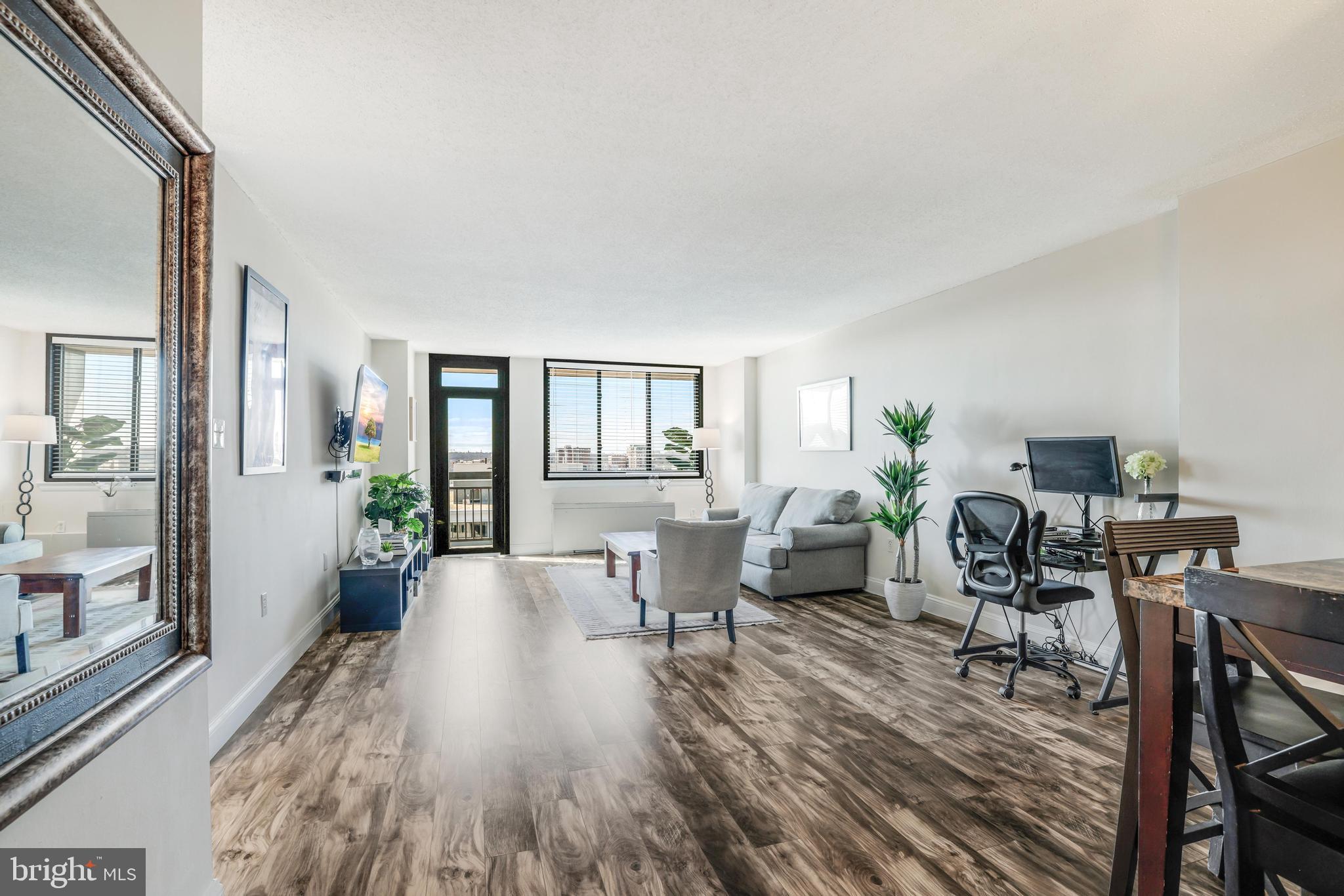 PORT ROYAL CONDOMINIUM - Residential