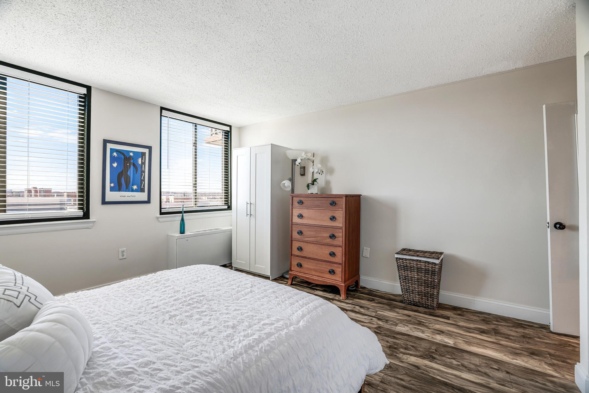 PORT ROYAL CONDOMINIUM - Residential