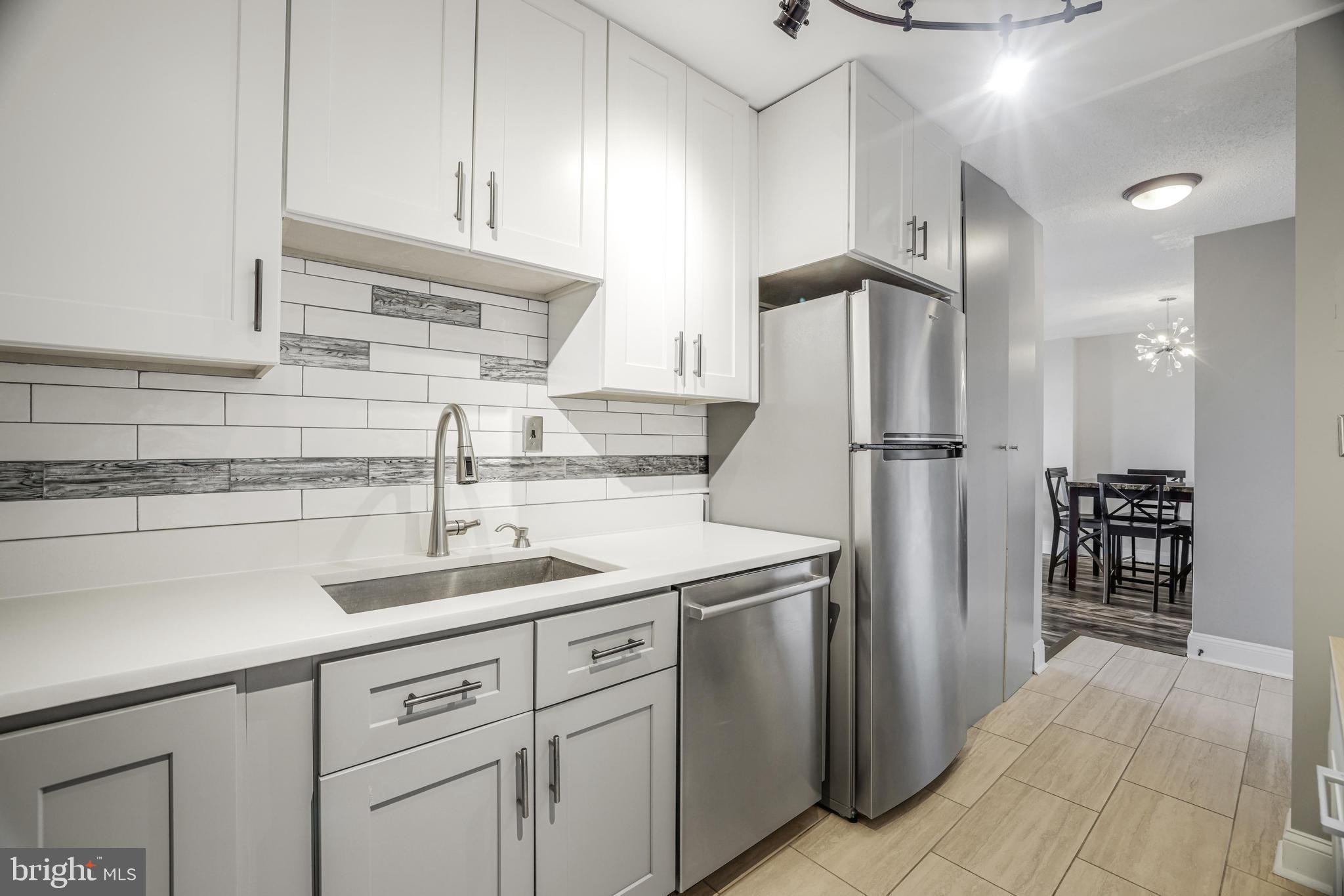 PORT ROYAL CONDOMINIUM - Residential