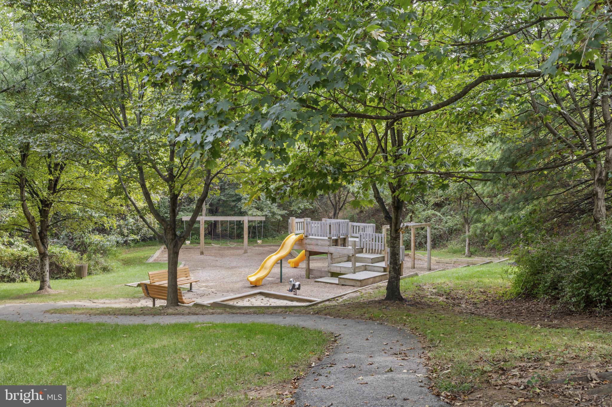 BRISTOL GREEN - Residential