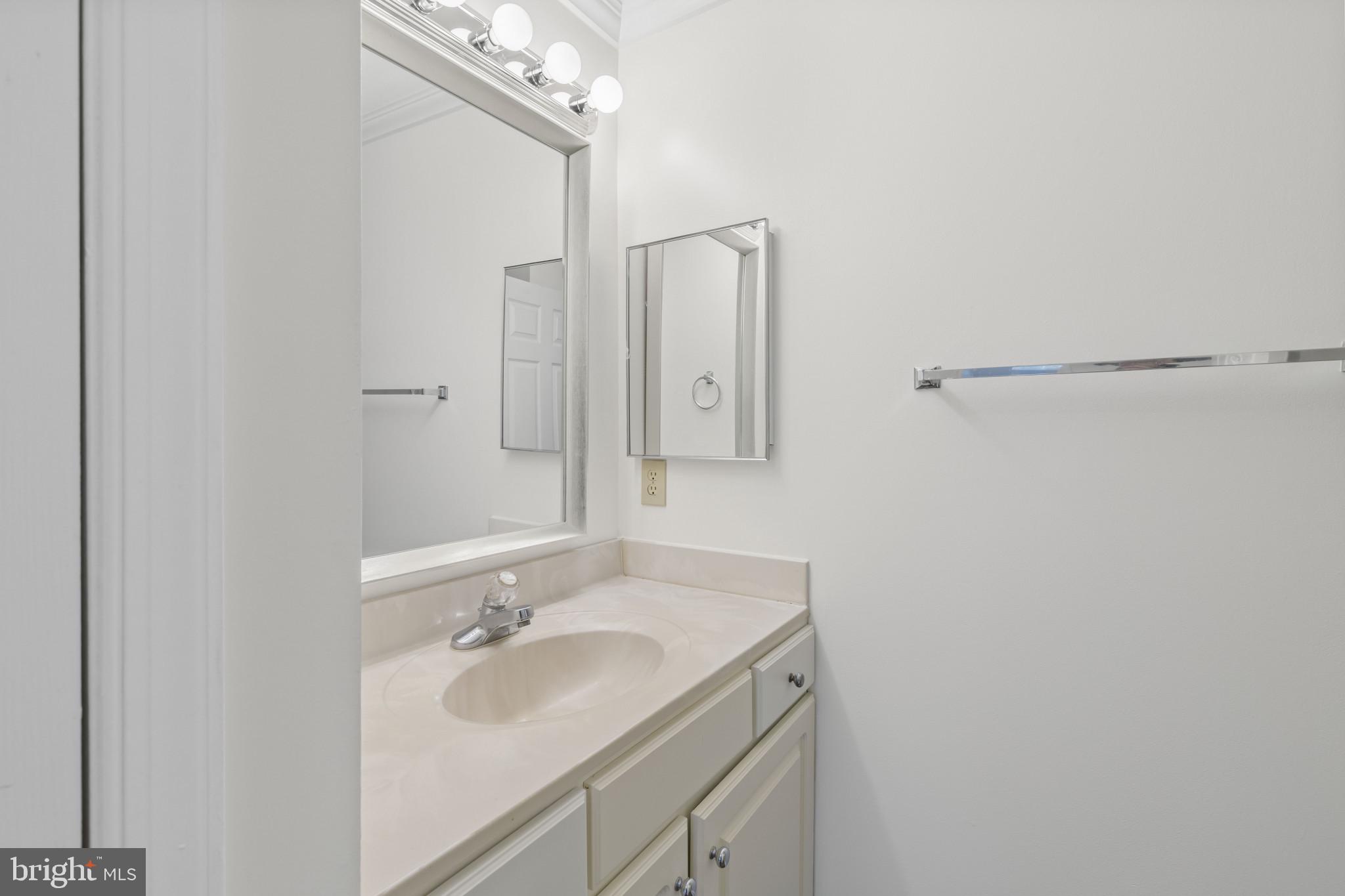 BRISTOL GREEN - Residential