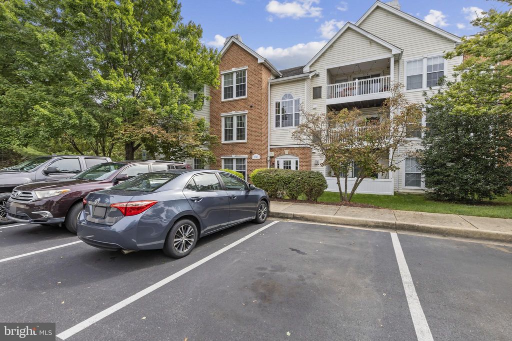 Photo of 5941 Millrace Court #D-101, COLUMBIA, MD 21045 (MLS # MDHW2060294)