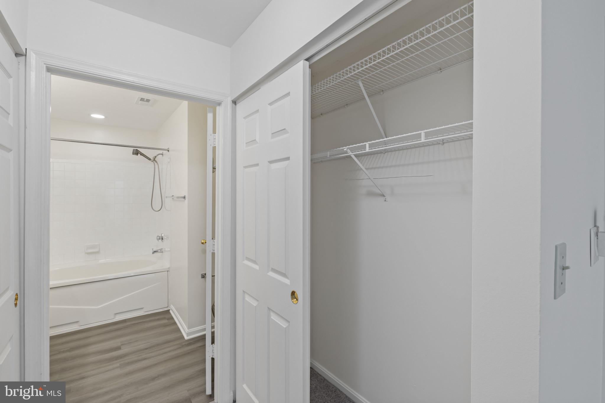 BRISTOL GREEN - Residential