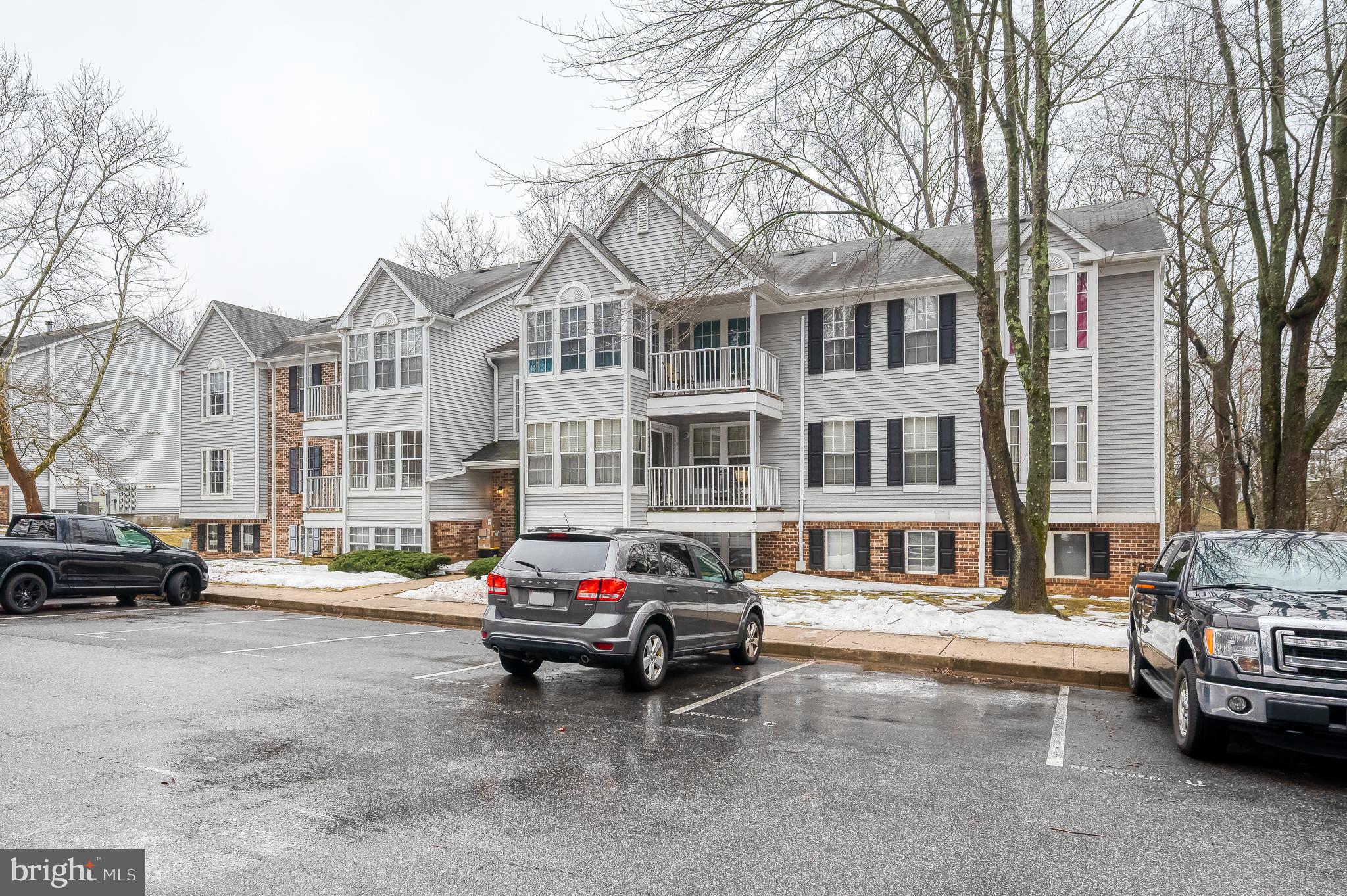 BRENTWOOD CONDO - Residential