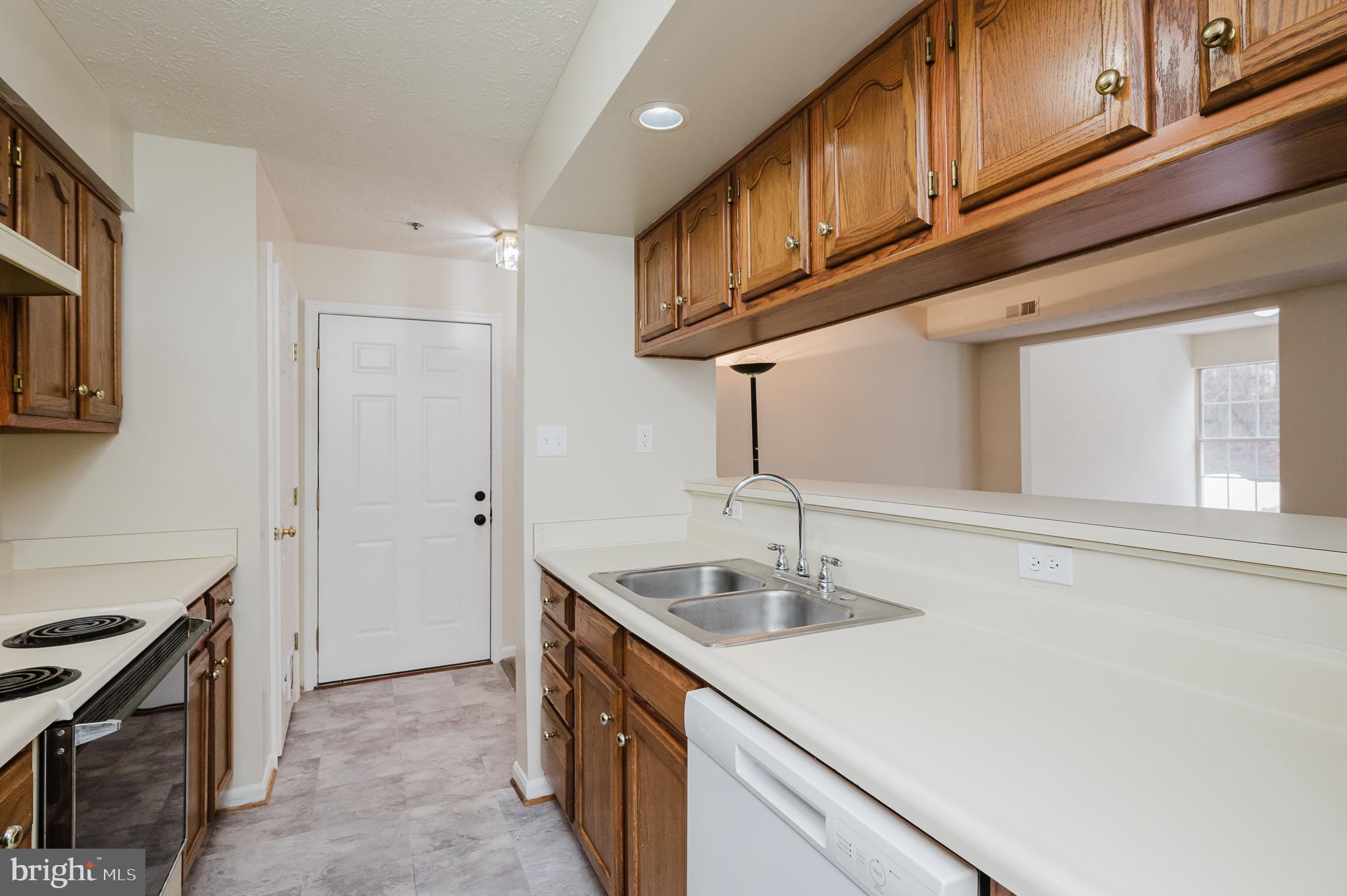 BRENTWOOD CONDO - Residential