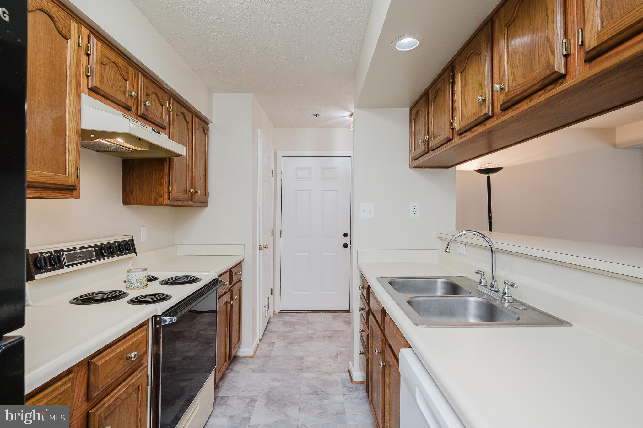 BRENTWOOD CONDO - Residential