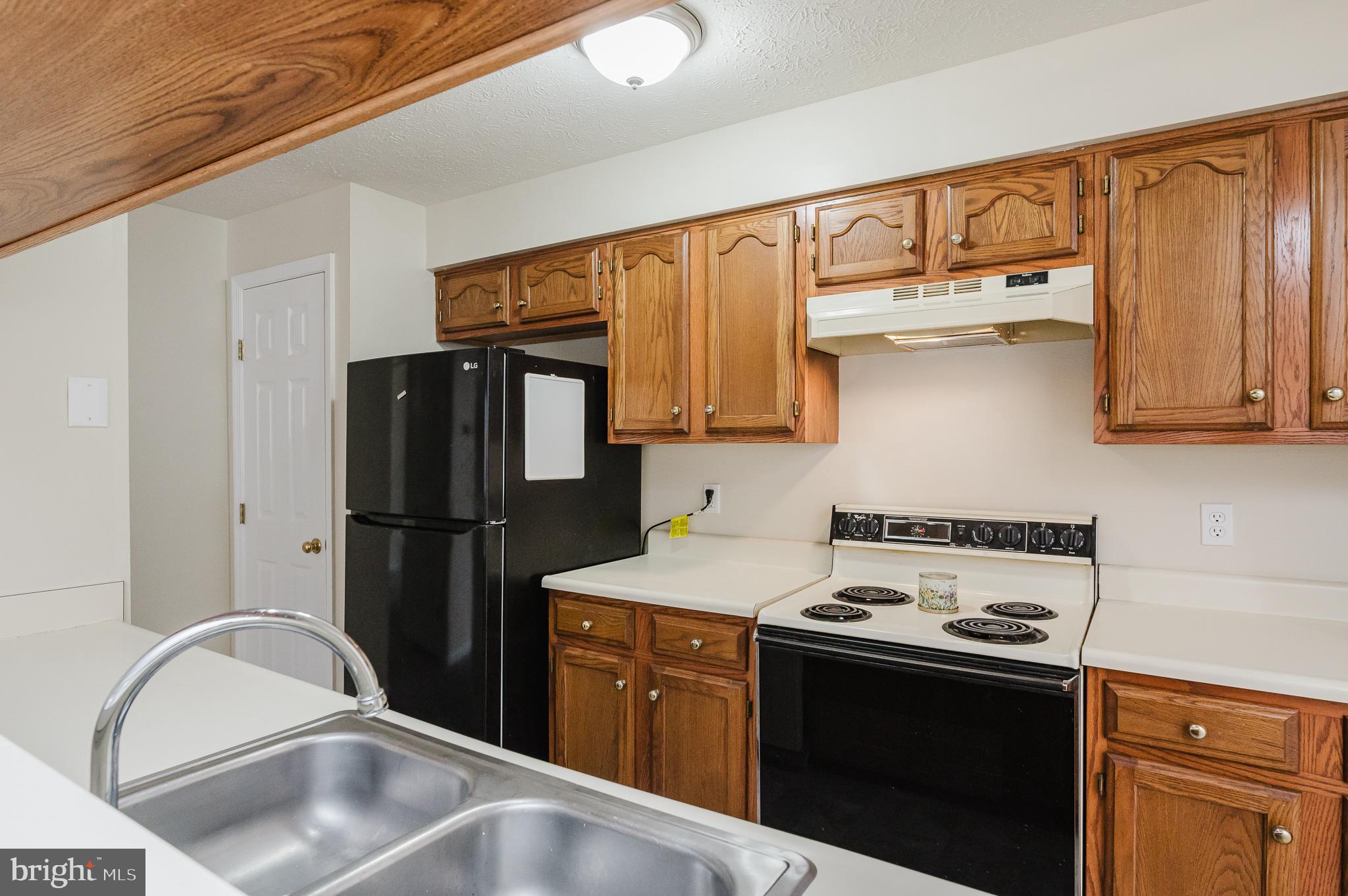 BRENTWOOD CONDO - Residential