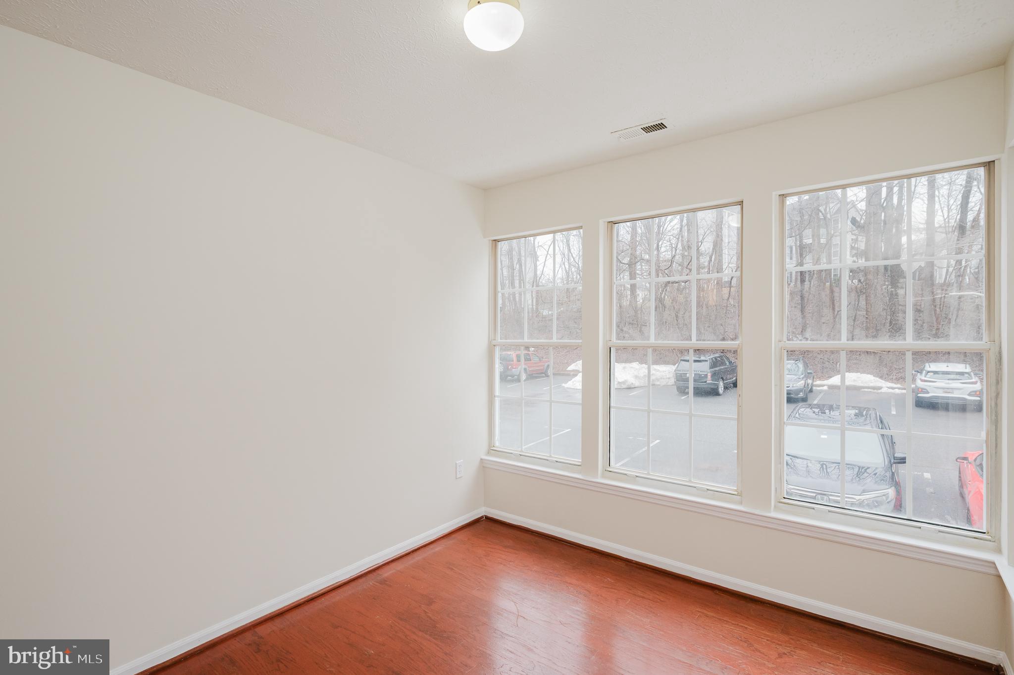 BRENTWOOD CONDO - Residential