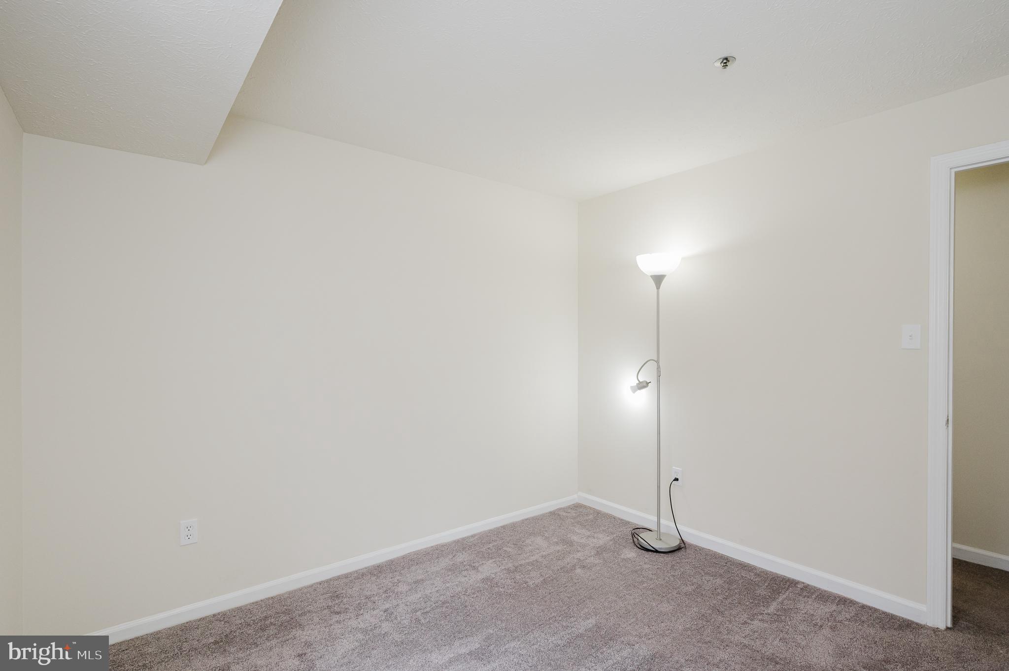 BRENTWOOD CONDO - Residential