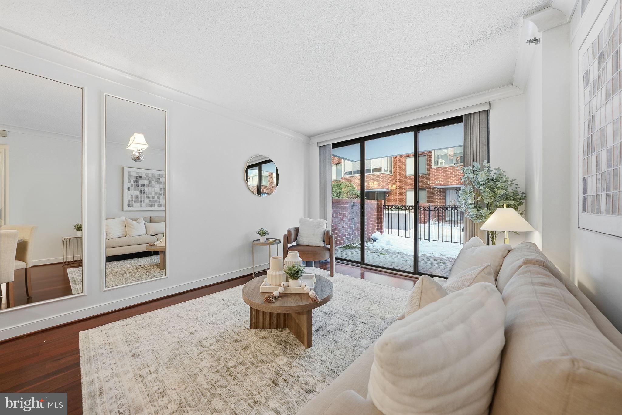 1050 N TAYLOR STREET 105