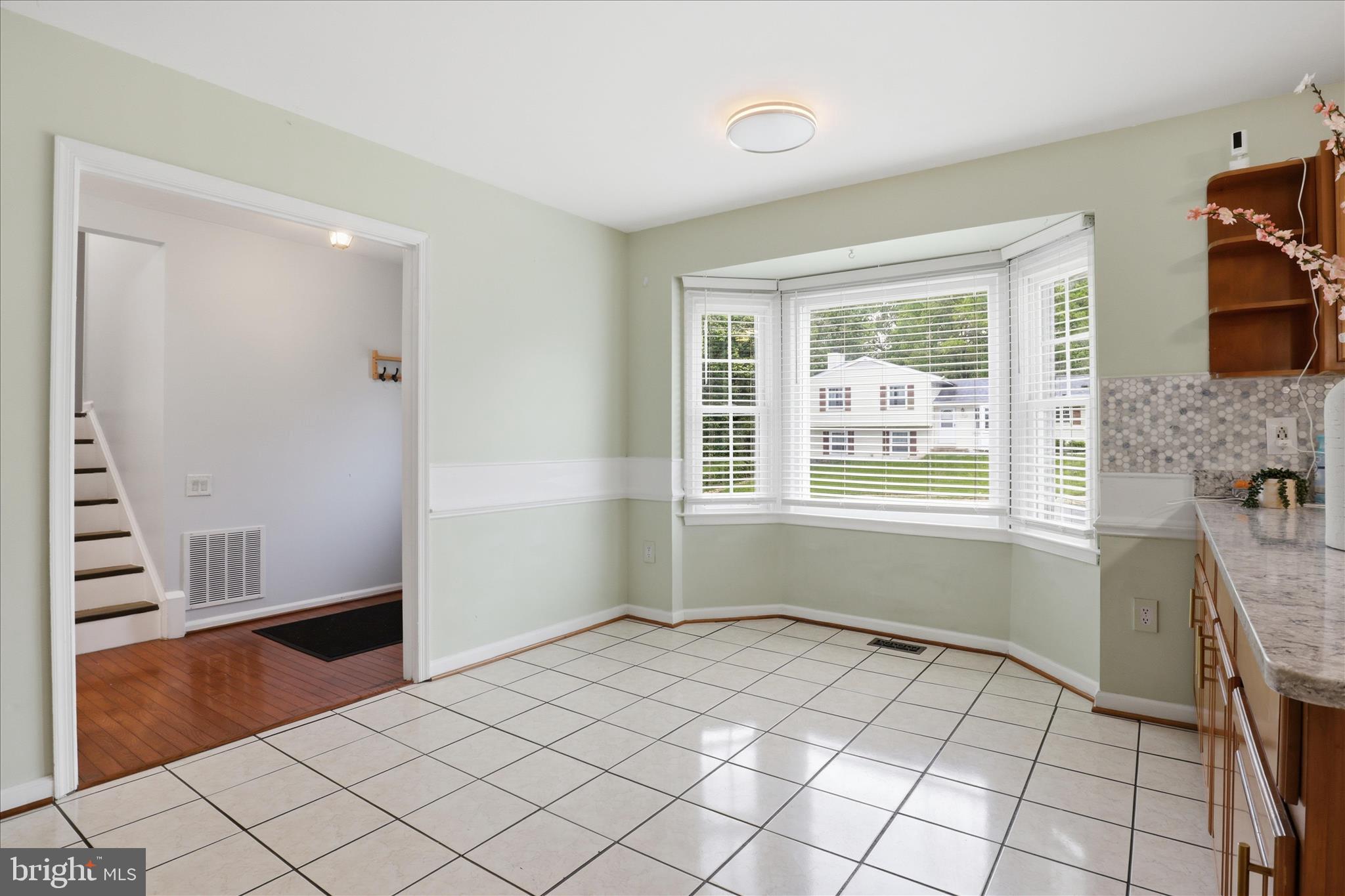 CRESTBROOK - Residential