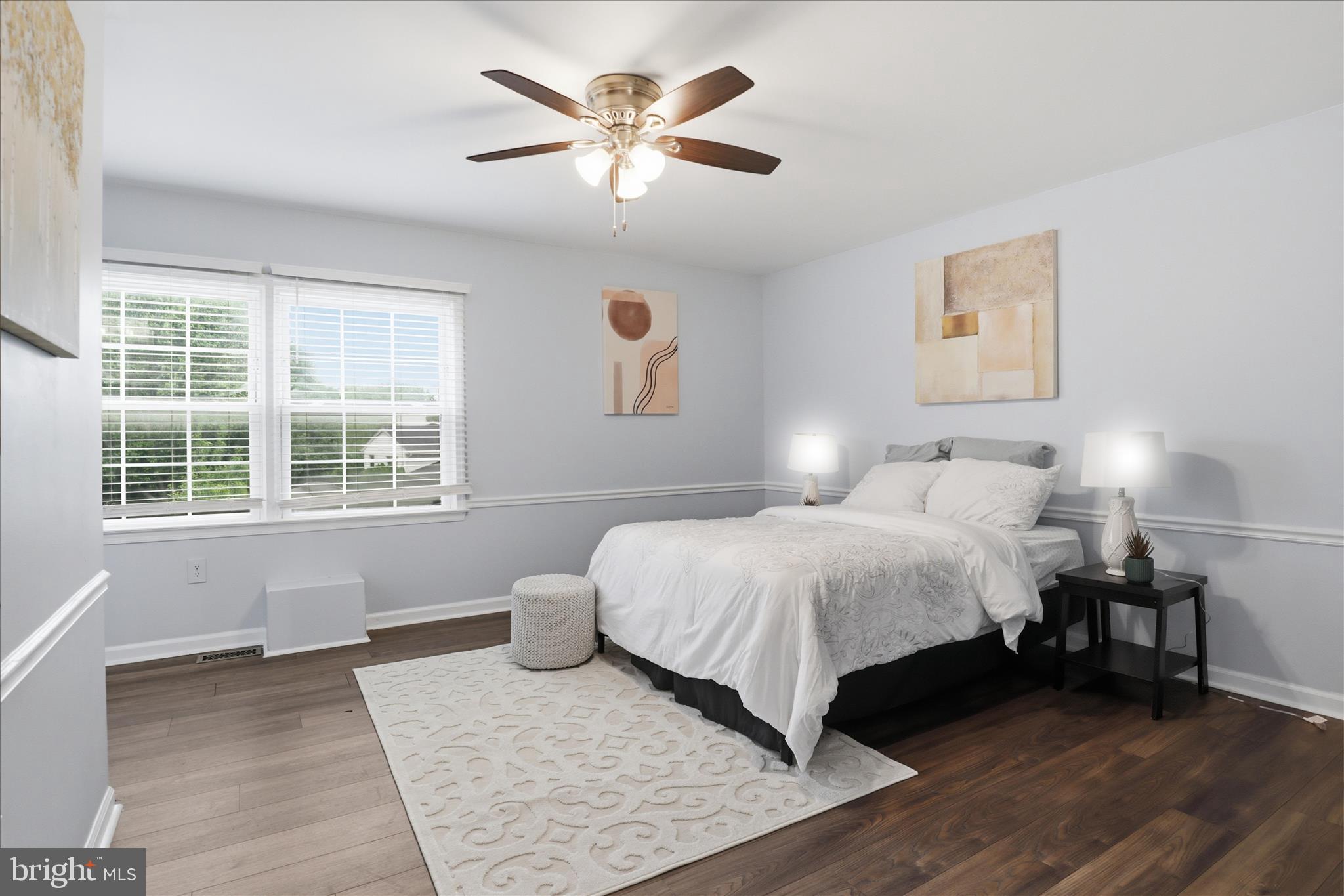 CRESTBROOK - Residential