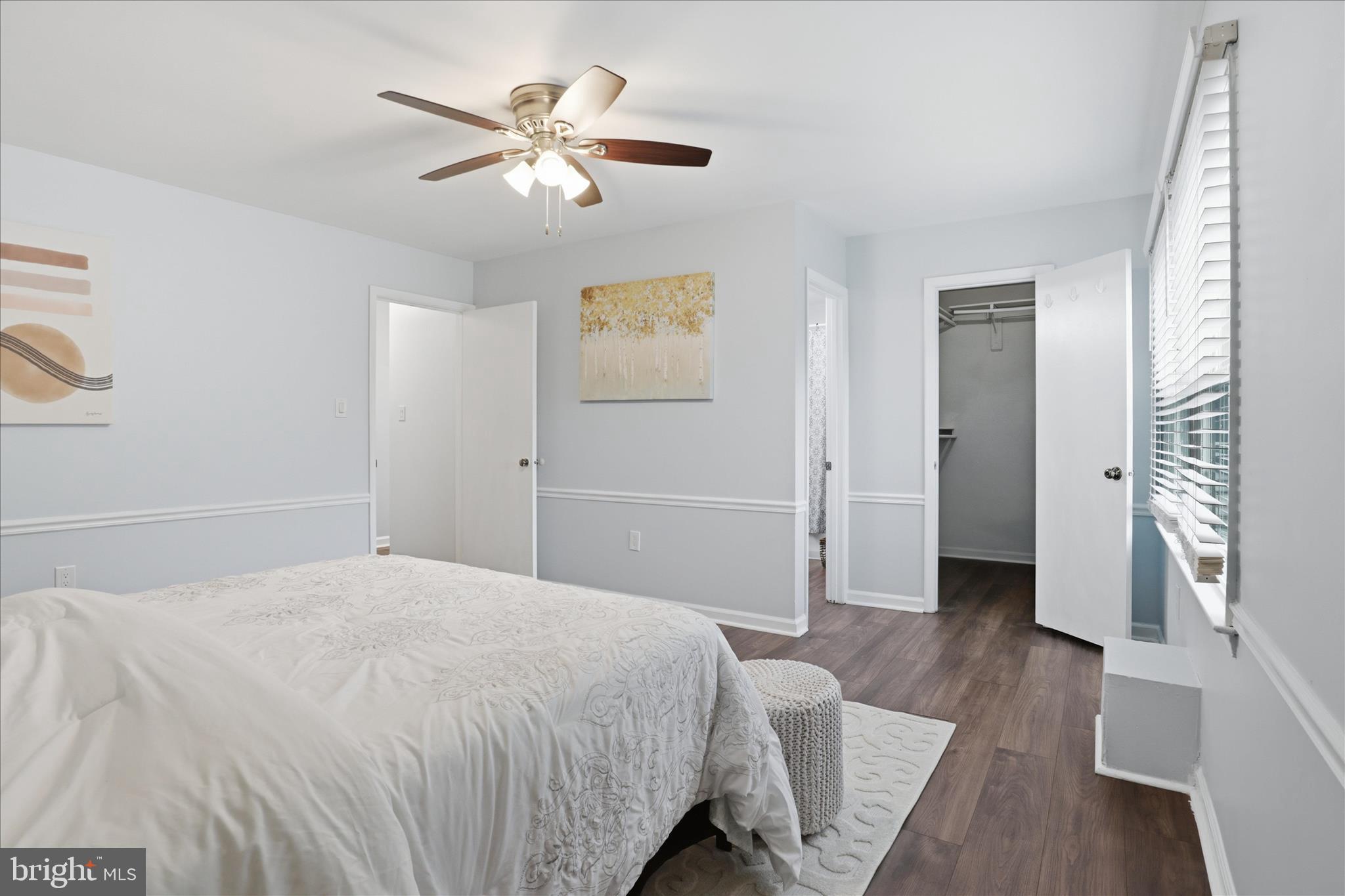 CRESTBROOK - Residential