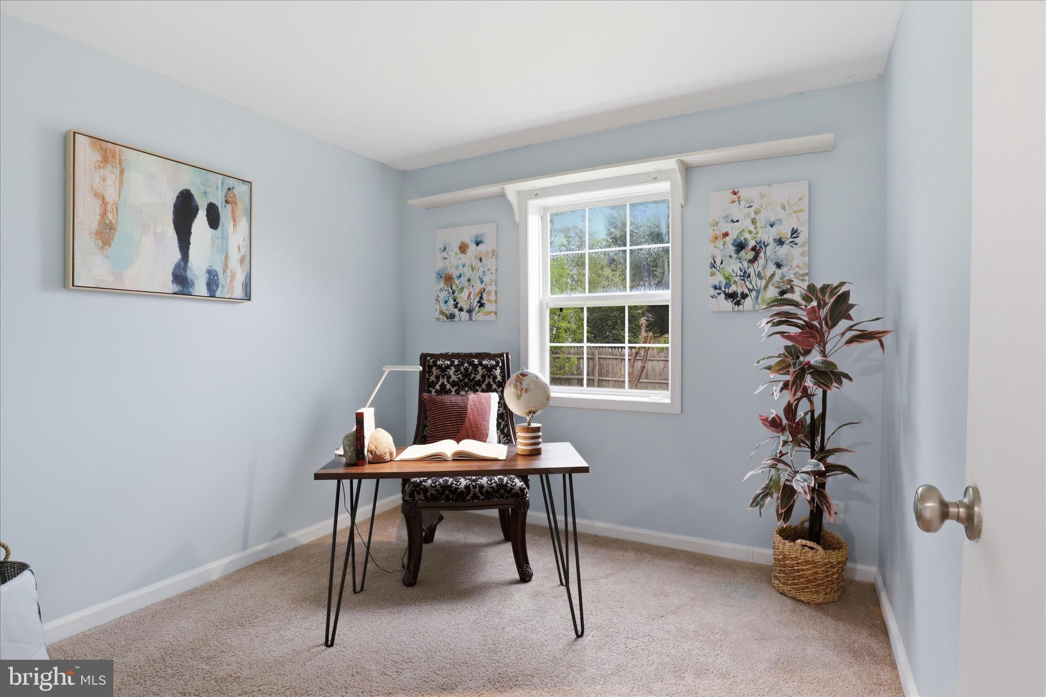 CRESTBROOK - Residential