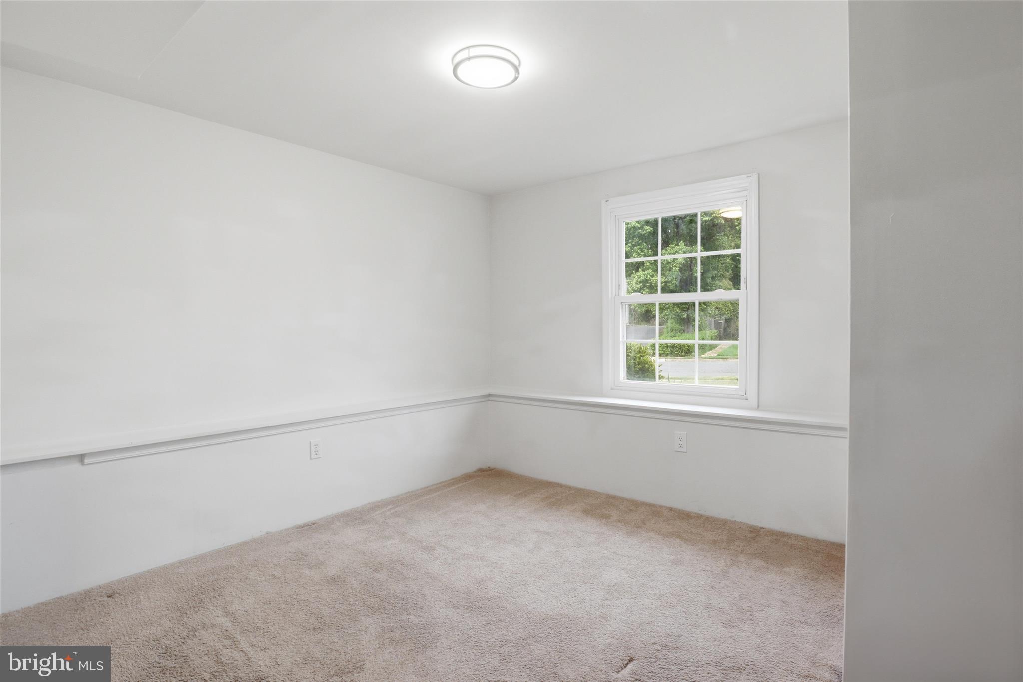CRESTBROOK - Residential