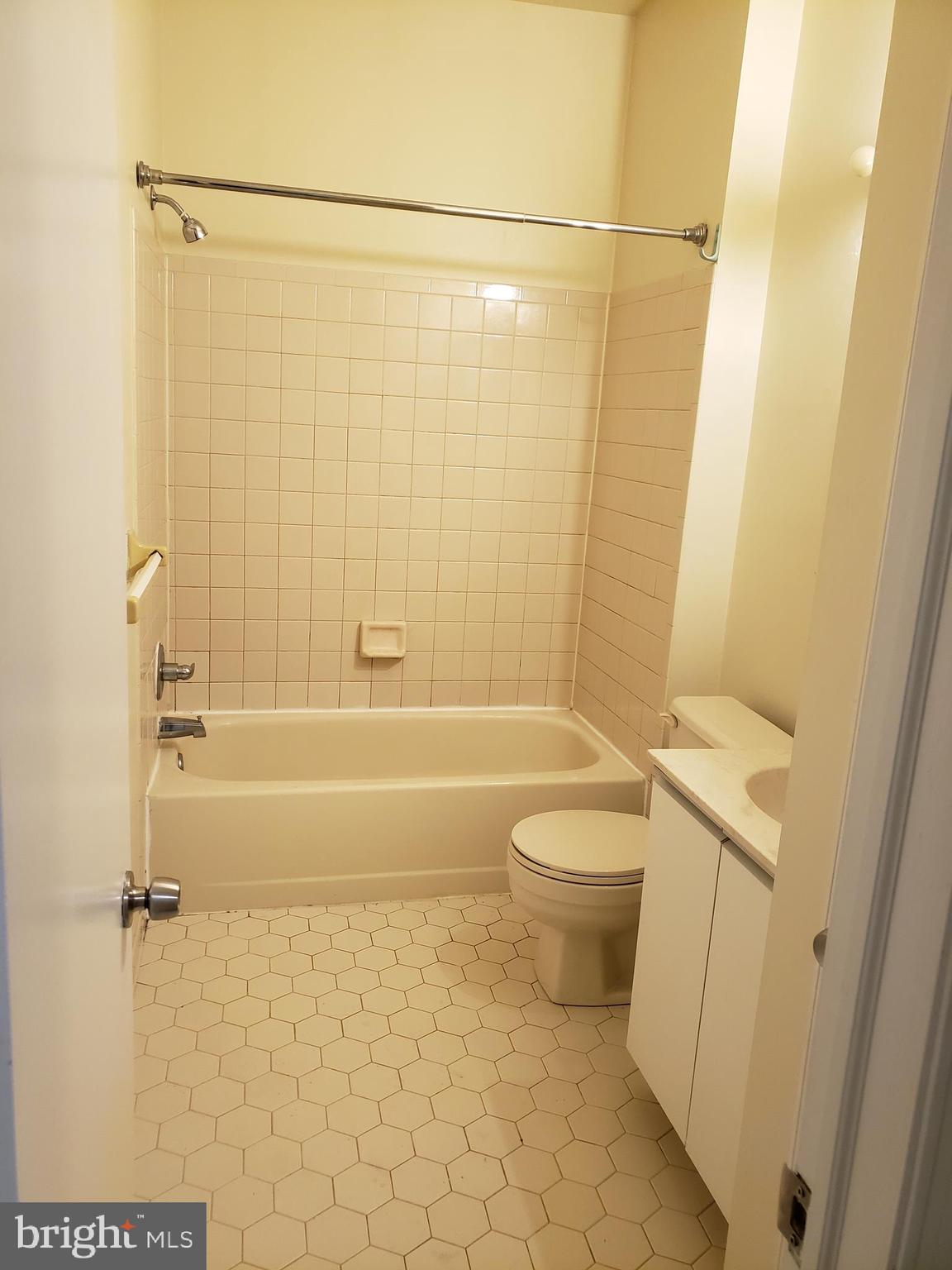 OLD CITY - Residential Lease