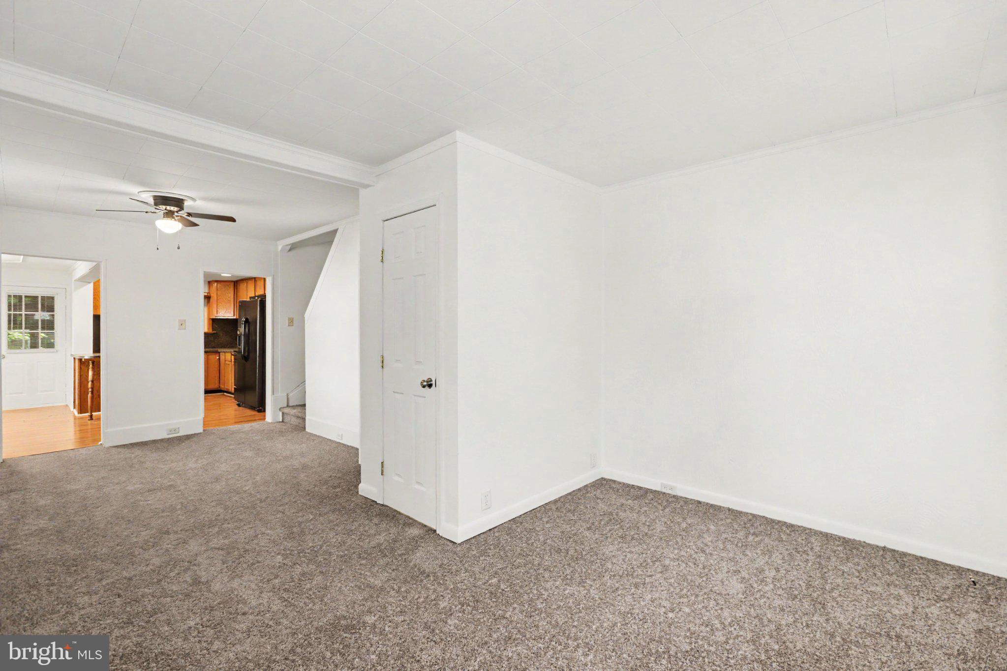 1019 ORCHARD AVENUE