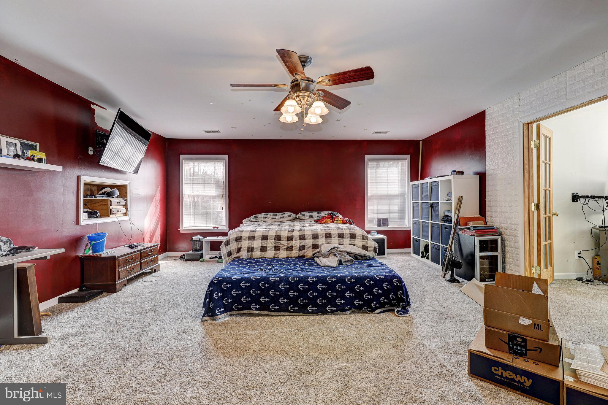 ROUSBY HALL WOODS - Residential