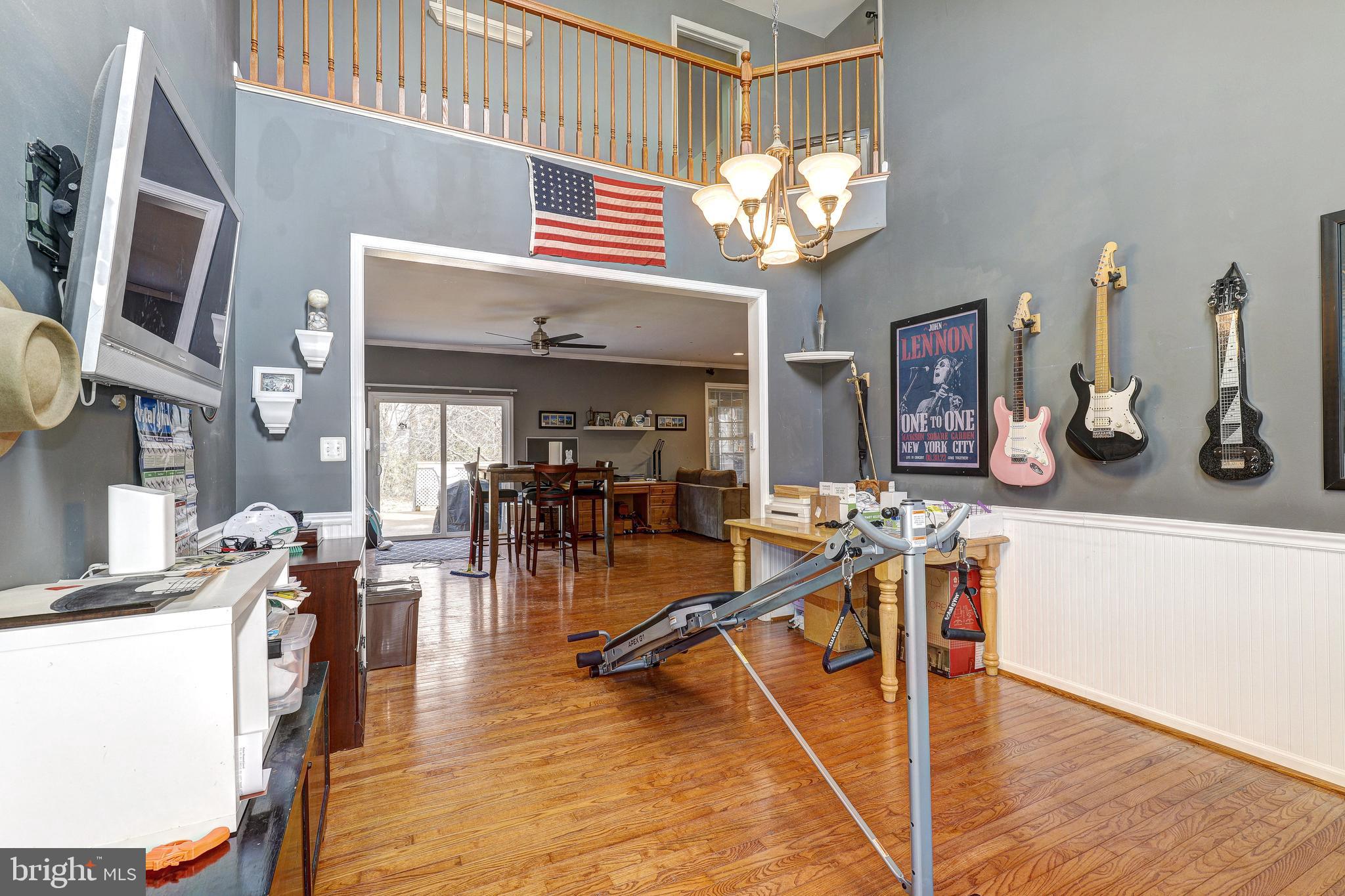 ROUSBY HALL WOODS - Residential