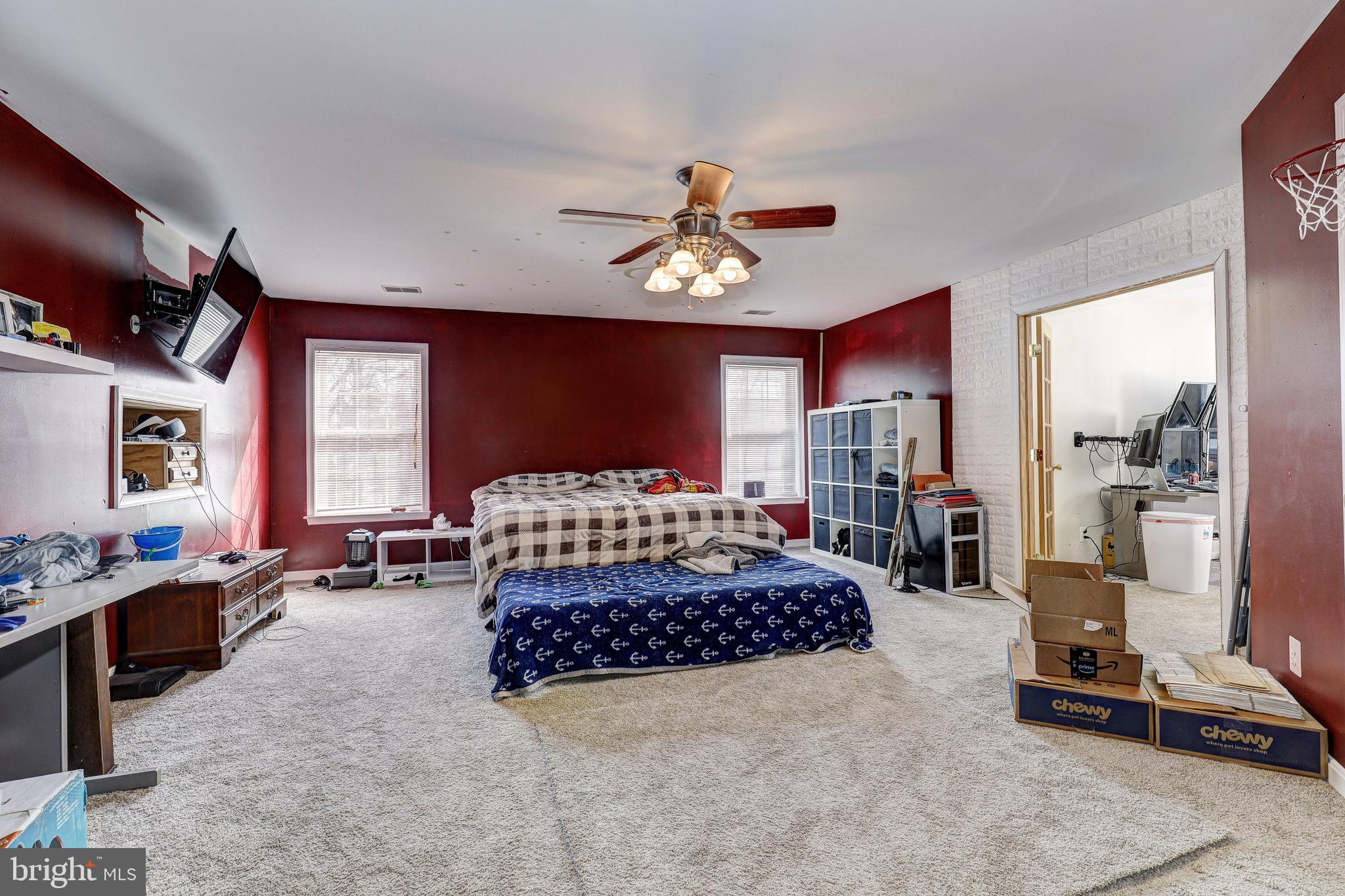 ROUSBY HALL WOODS - Residential