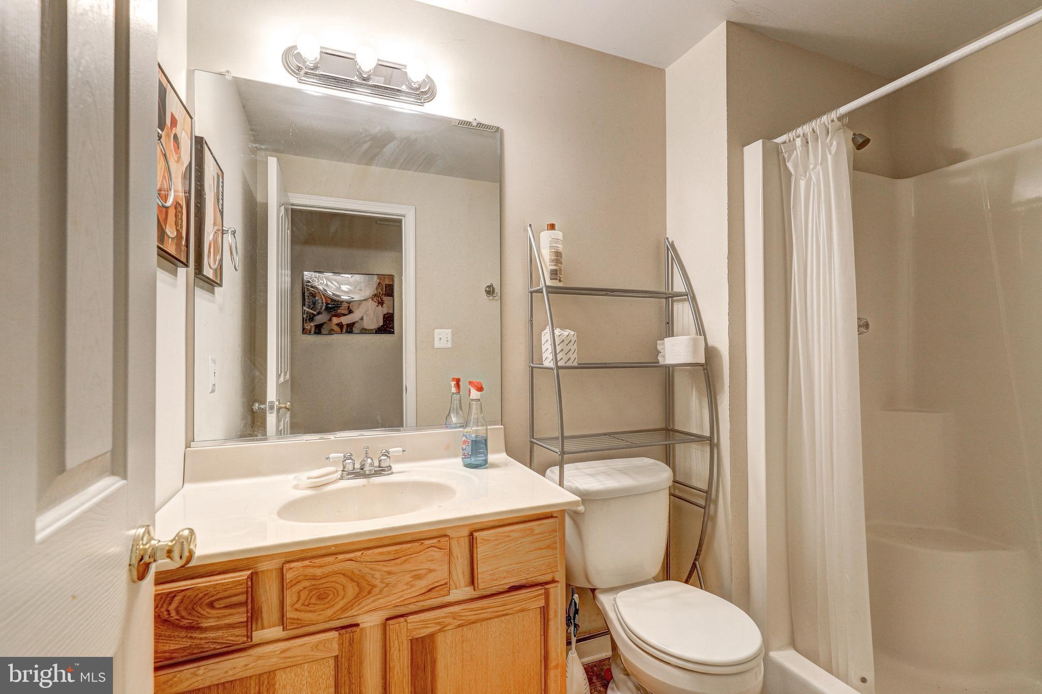 ROUSBY HALL WOODS - Residential