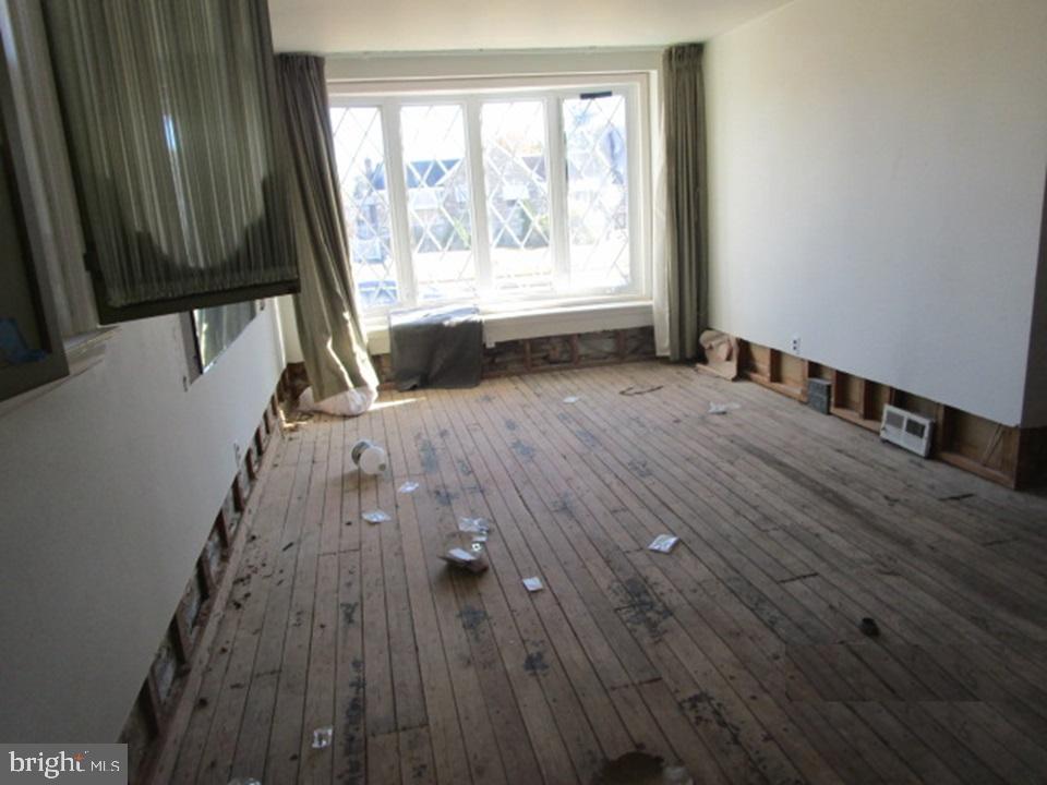 8816 BRADFORD STREET