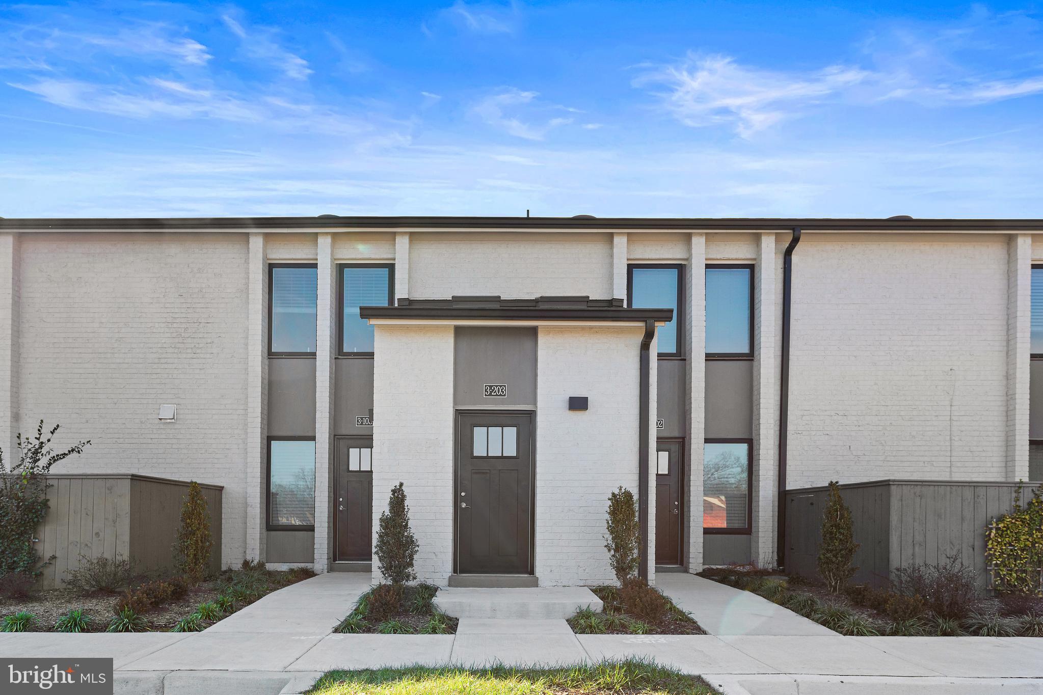 MONTGOMERY VILLAGE - Residential