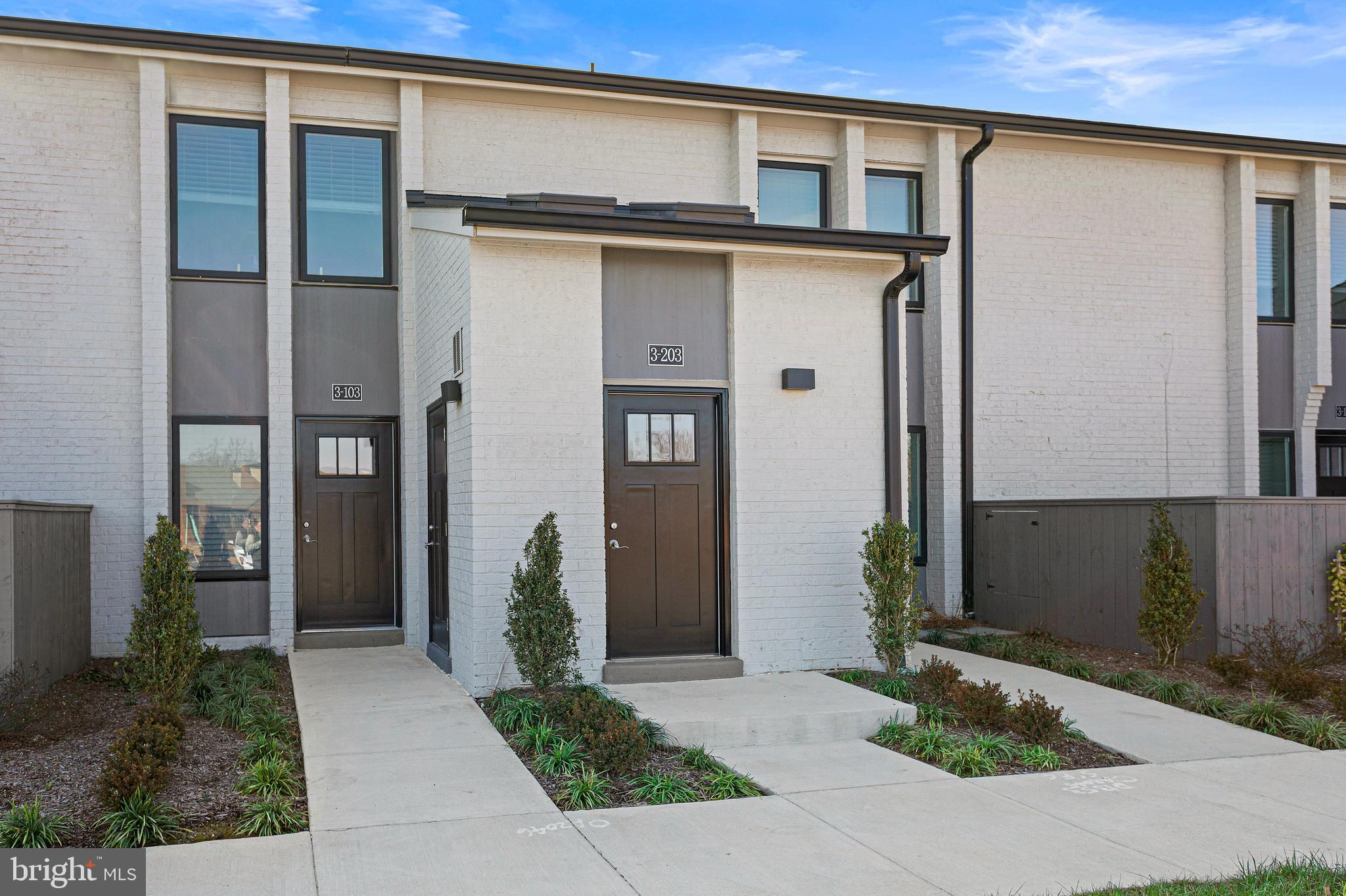 MONTGOMERY VILLAGE - Residential