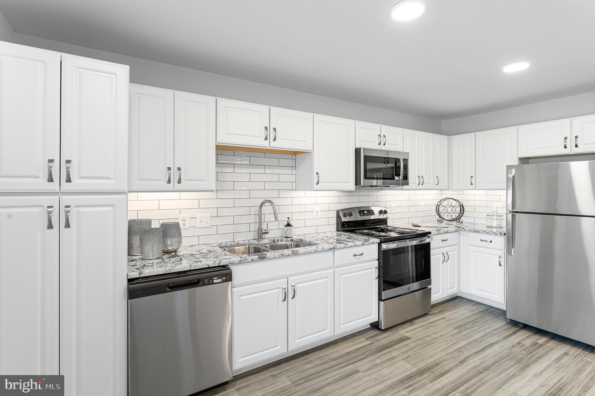 MONTGOMERY VILLAGE - Residential