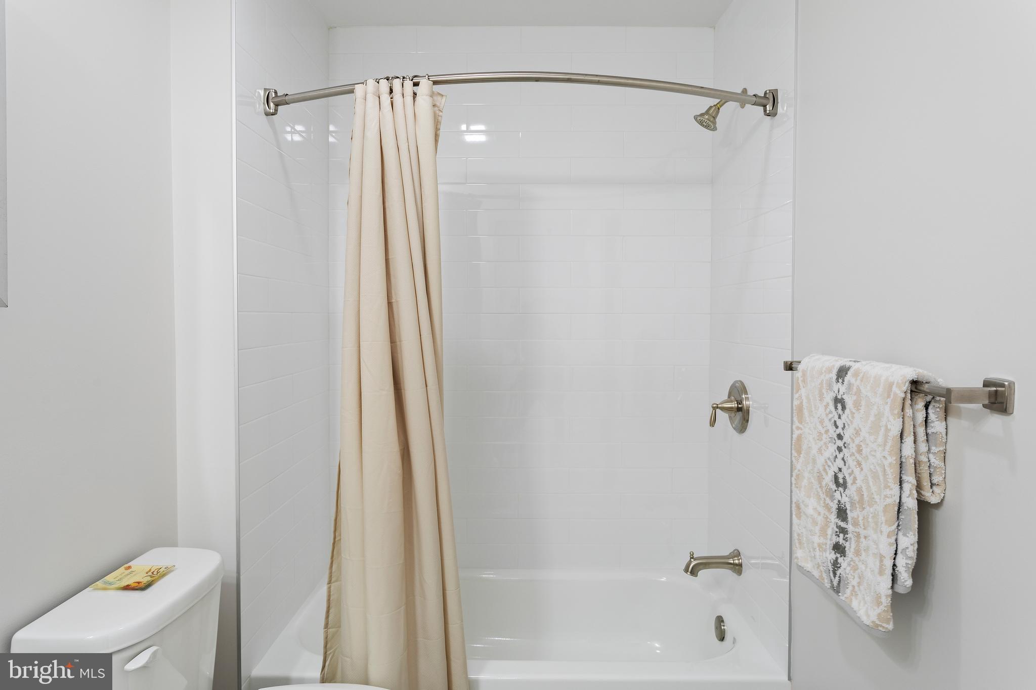 MONTGOMERY VILLAGE - Residential