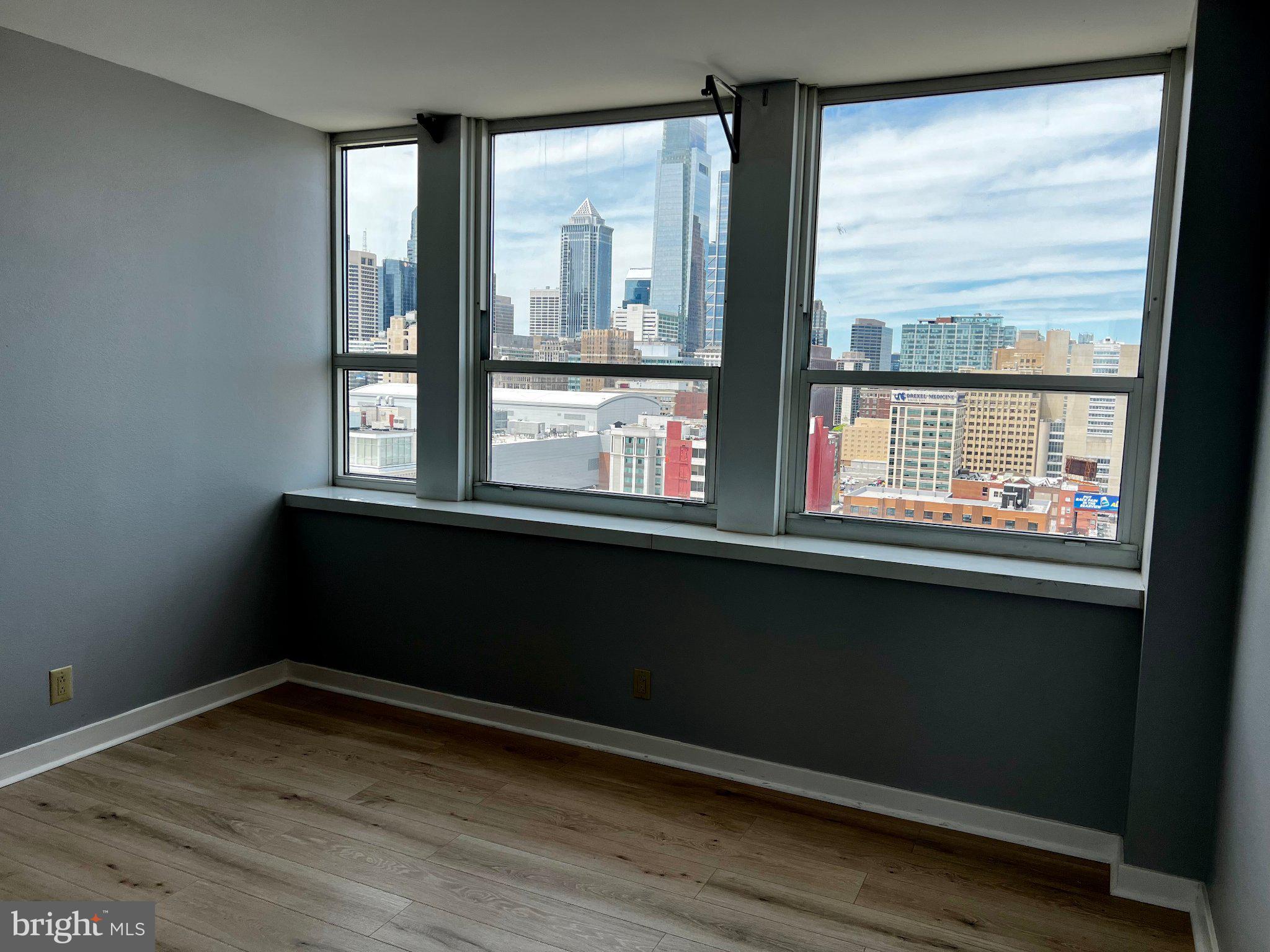 1100 VINE STREET P203