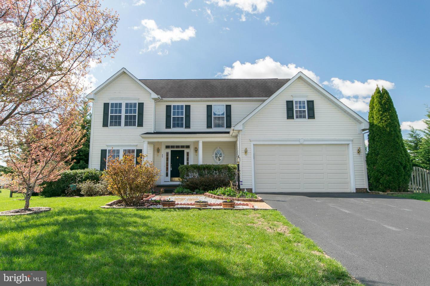 LOCUST HILL - Residential