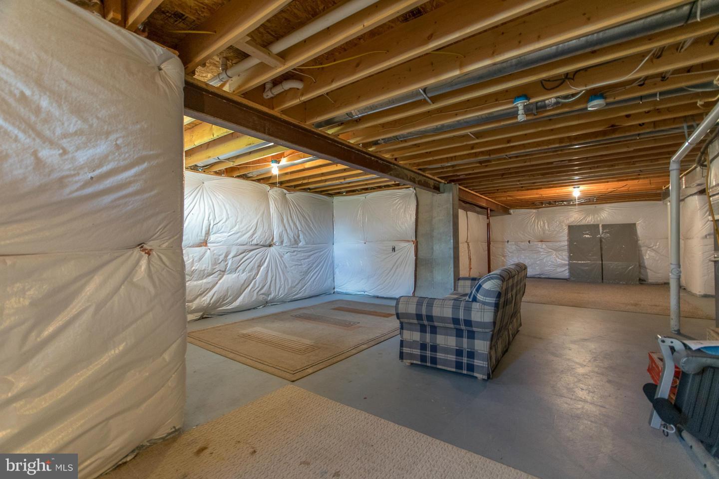 LOCUST HILL - Residential