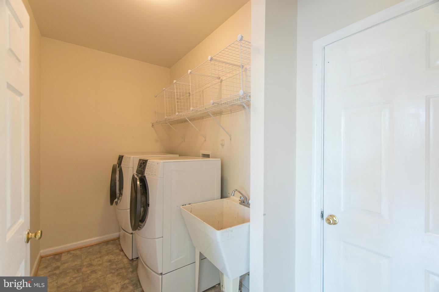 LOCUST HILL - Residential