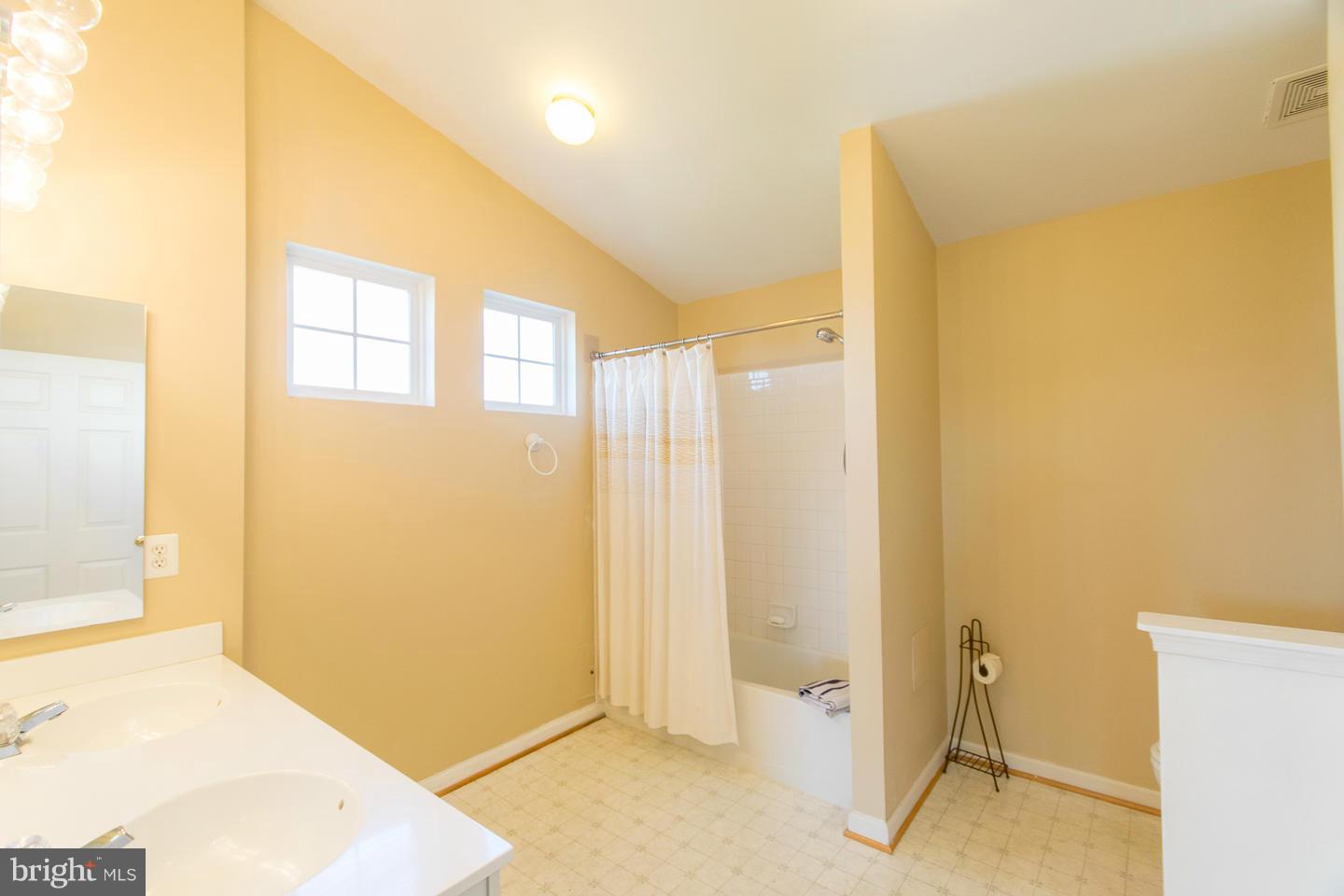 LOCUST HILL - Residential